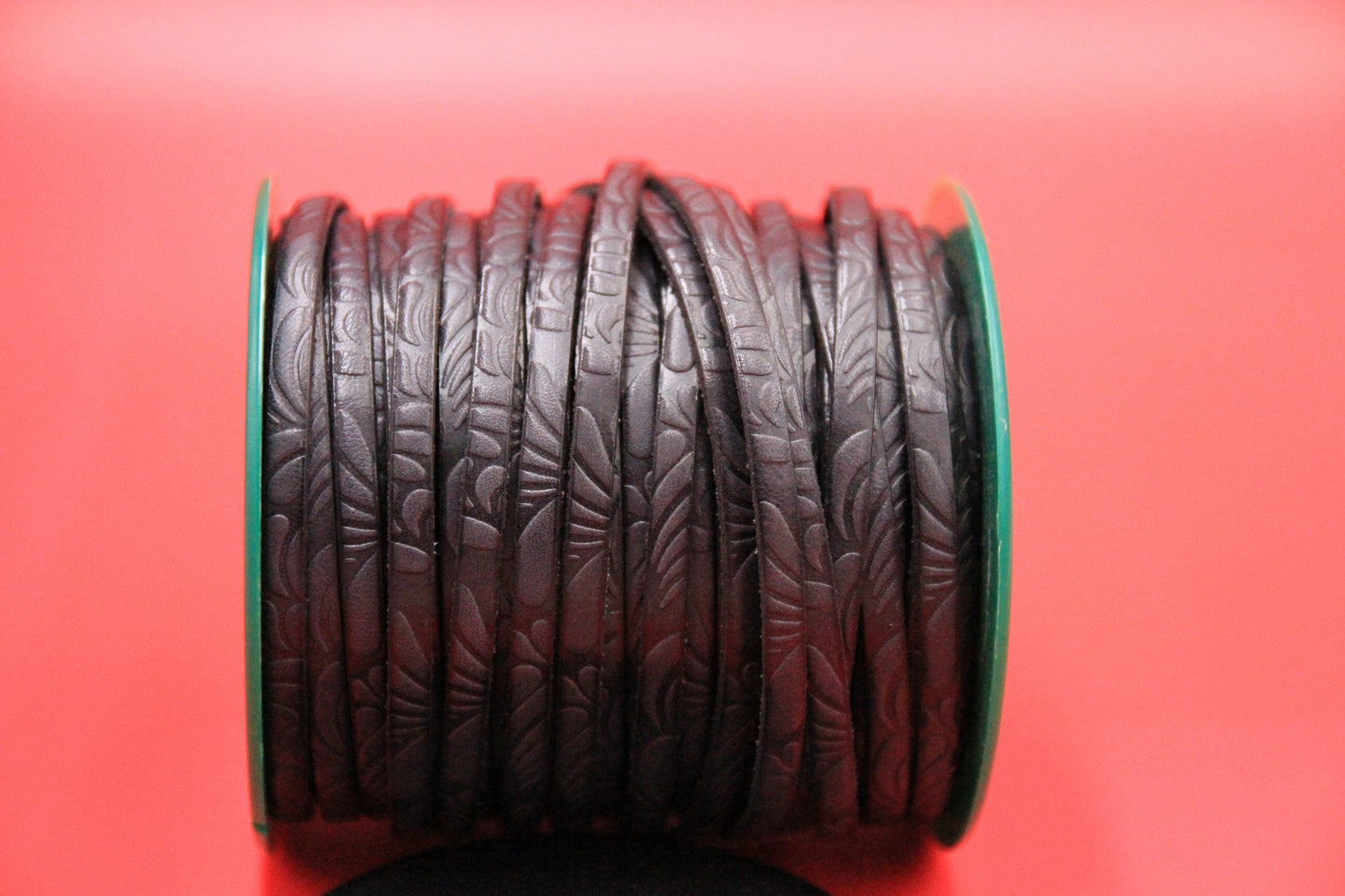 MADE in SPAIN 24" of floral leather cord, 5mm flat engraved leather cord for a bracelet, embossed 5mm leather cord (Marf5petalgrey)