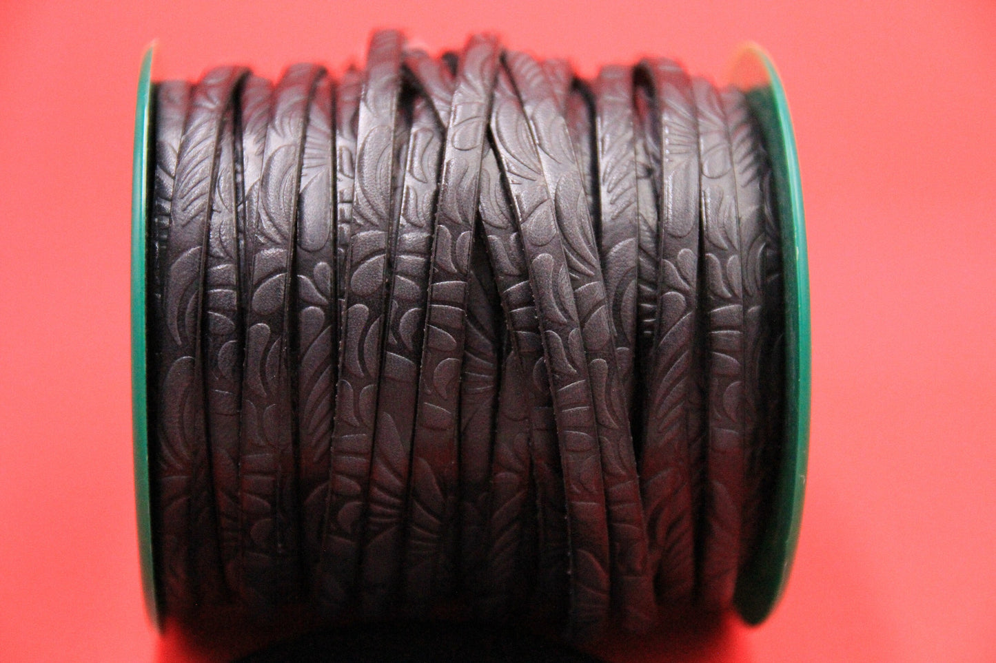 MADE in SPAIN 24" of floral leather cord, 5mm flat engraved leather cord for a bracelet, embossed 5mm leather cord (Marf5petalgrey)