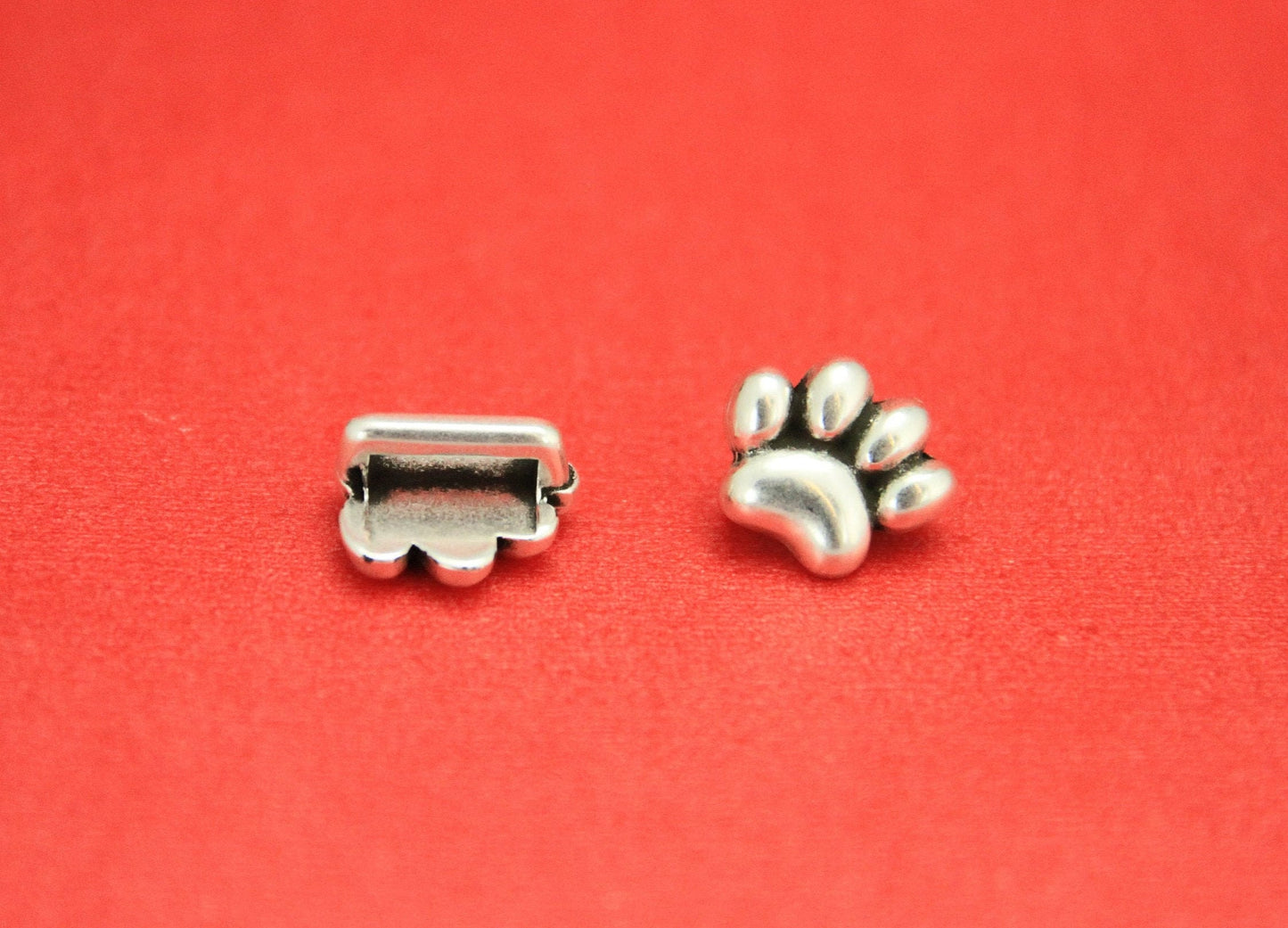 FS0415>>MADE in EUROPE 2 zamak paw print sliders for 10mm flat cord, flat 10mm cord slider, zamak paw sliders, qty2