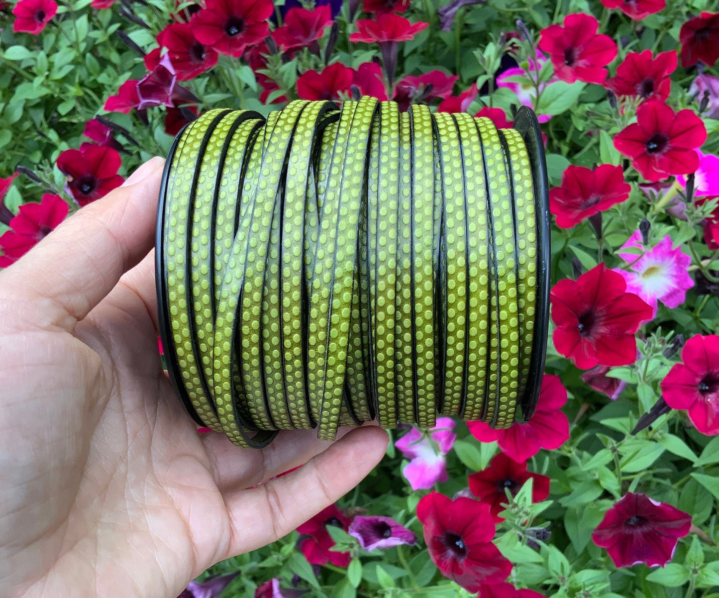 MADE in EUROPE 28'' flat 5mm embossed leather cord, 5mm green leather cord, 5mm embossed leather cord (AR110/05/14)