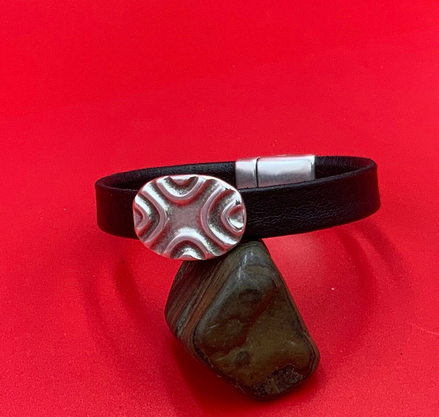 FS0613>>MADE in EUROPE Zamak oval embossed sliders, 10mm flat cord slider, 10mm leather cord slider, zamak sliders