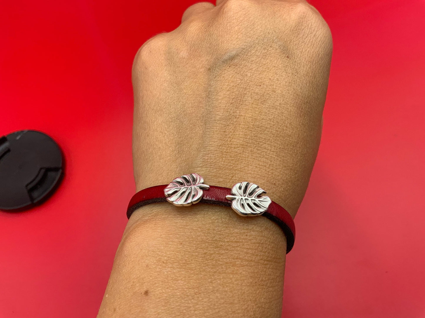 FS0617>> MADE in EUROPE 4 zamak monstera leaf sliders, 5mm cord zamak slider, flat 5mm cord slider, leaf slider, Qty4