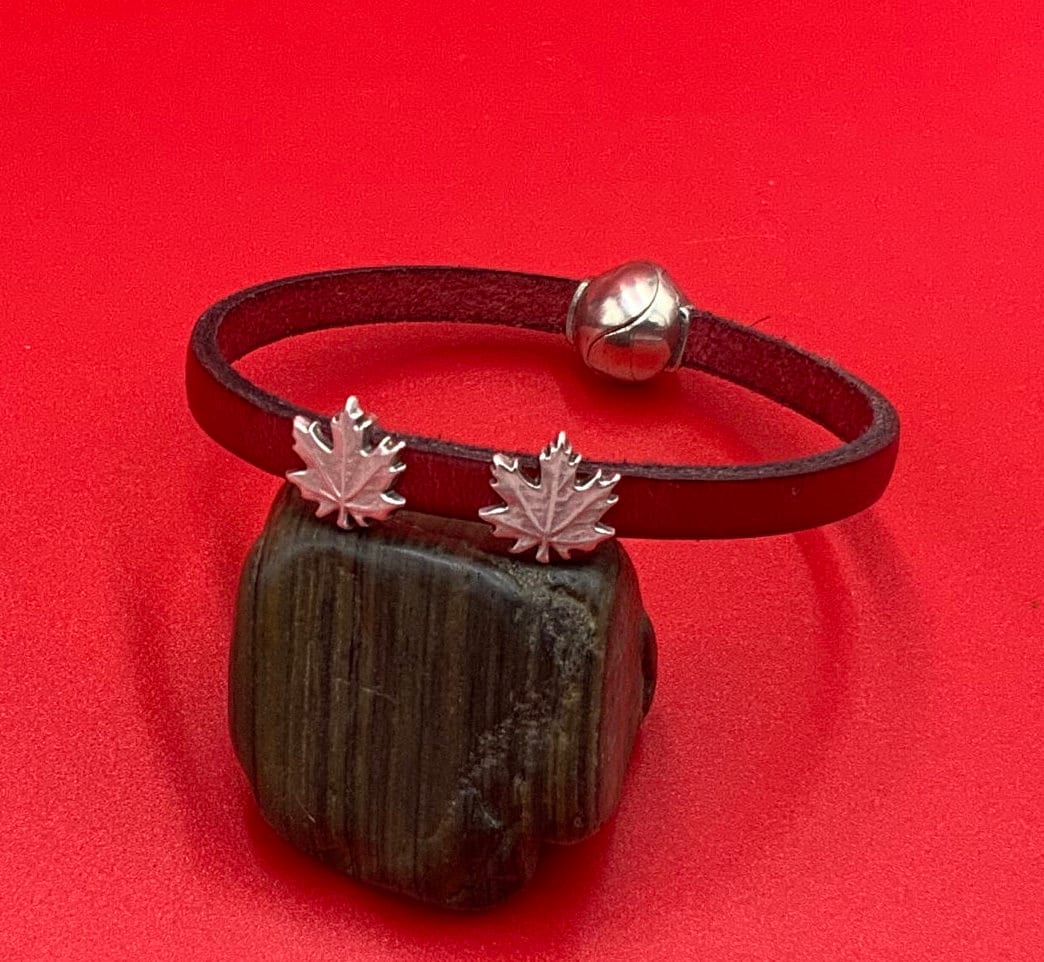 FS0618>> MADE in EUROPE 4 zamak maple leaf sliders, 5mm cord zamak slider, flat 5mm cord slider, leaf slider, Qty4