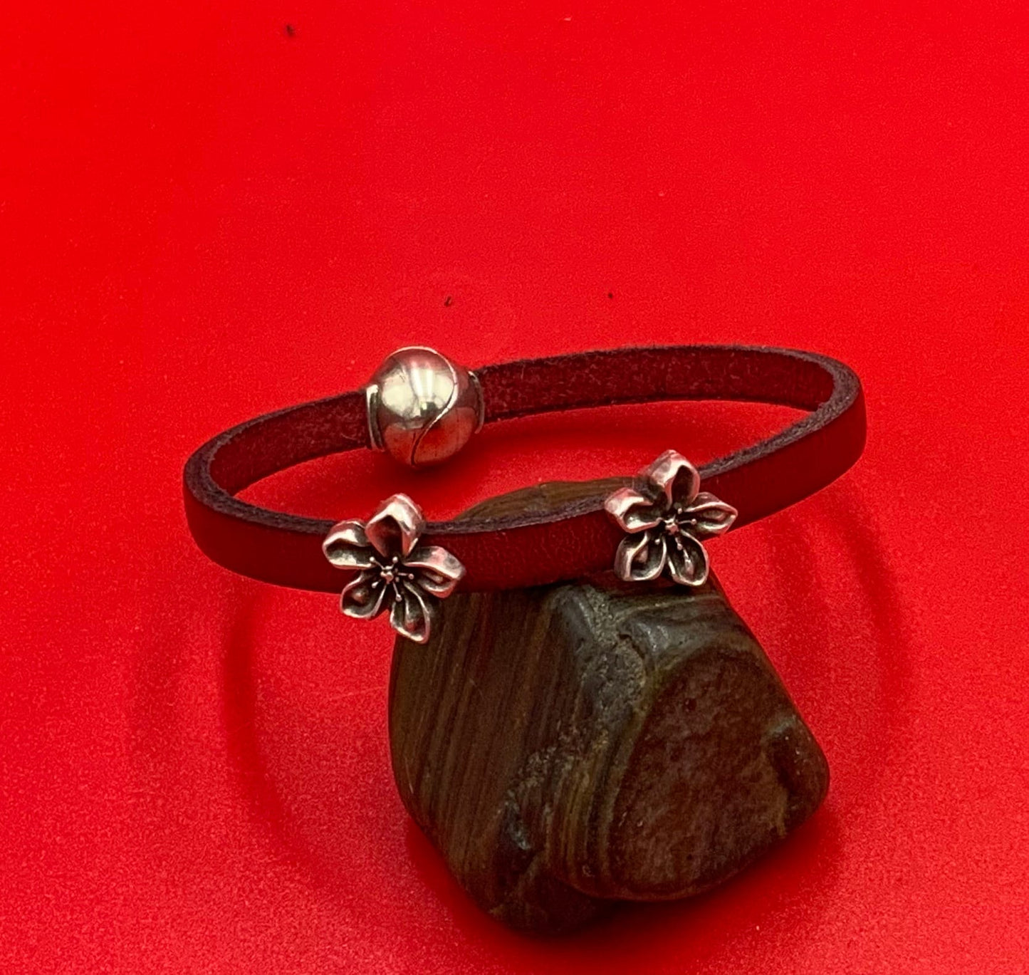 FS0620>>MADE IN EUROPE 4 Zamak flower sliders 5mm flat cord, 5mm flat cord slider, flower slider for 5mm flat cord Qty4