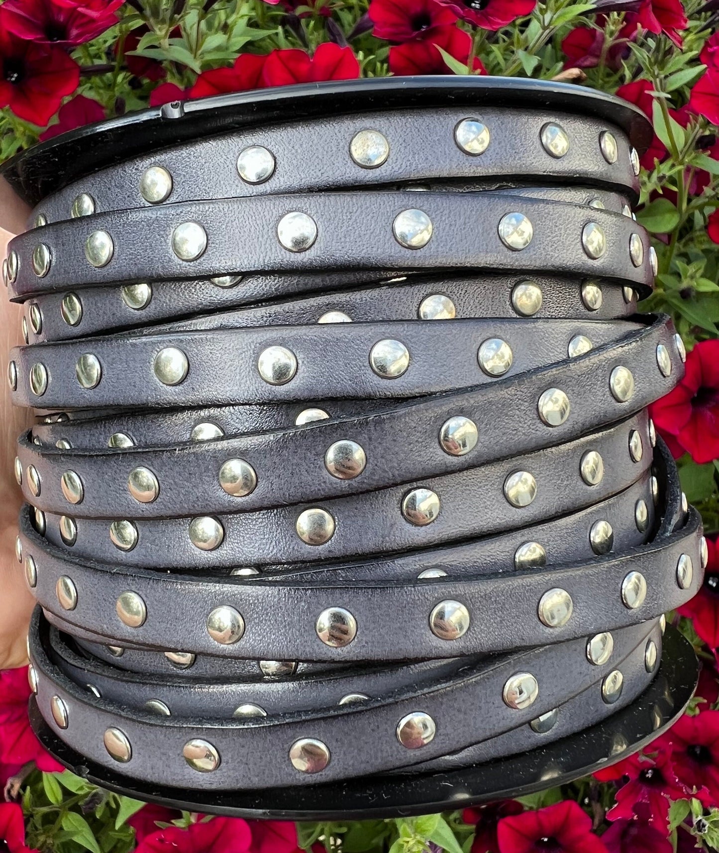 MADE in EUROPE 24'' gray leather cord with rivets, 10mm studded  leather cord, 10mm flat leather cord(AR220/10/32)