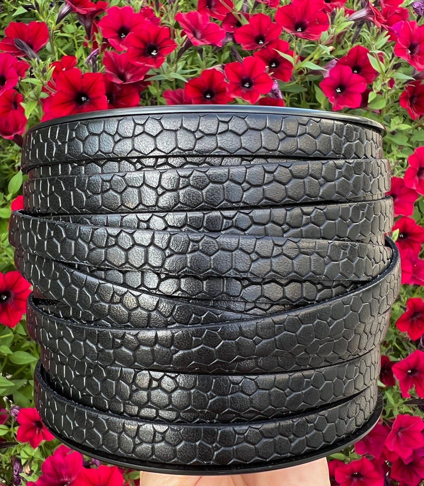 MADE in SPAIN 24" flat alligator skin embossed leather cord, 10mm flat engraved leather cord, embossed 10mm leather cord (AR250/10/34)