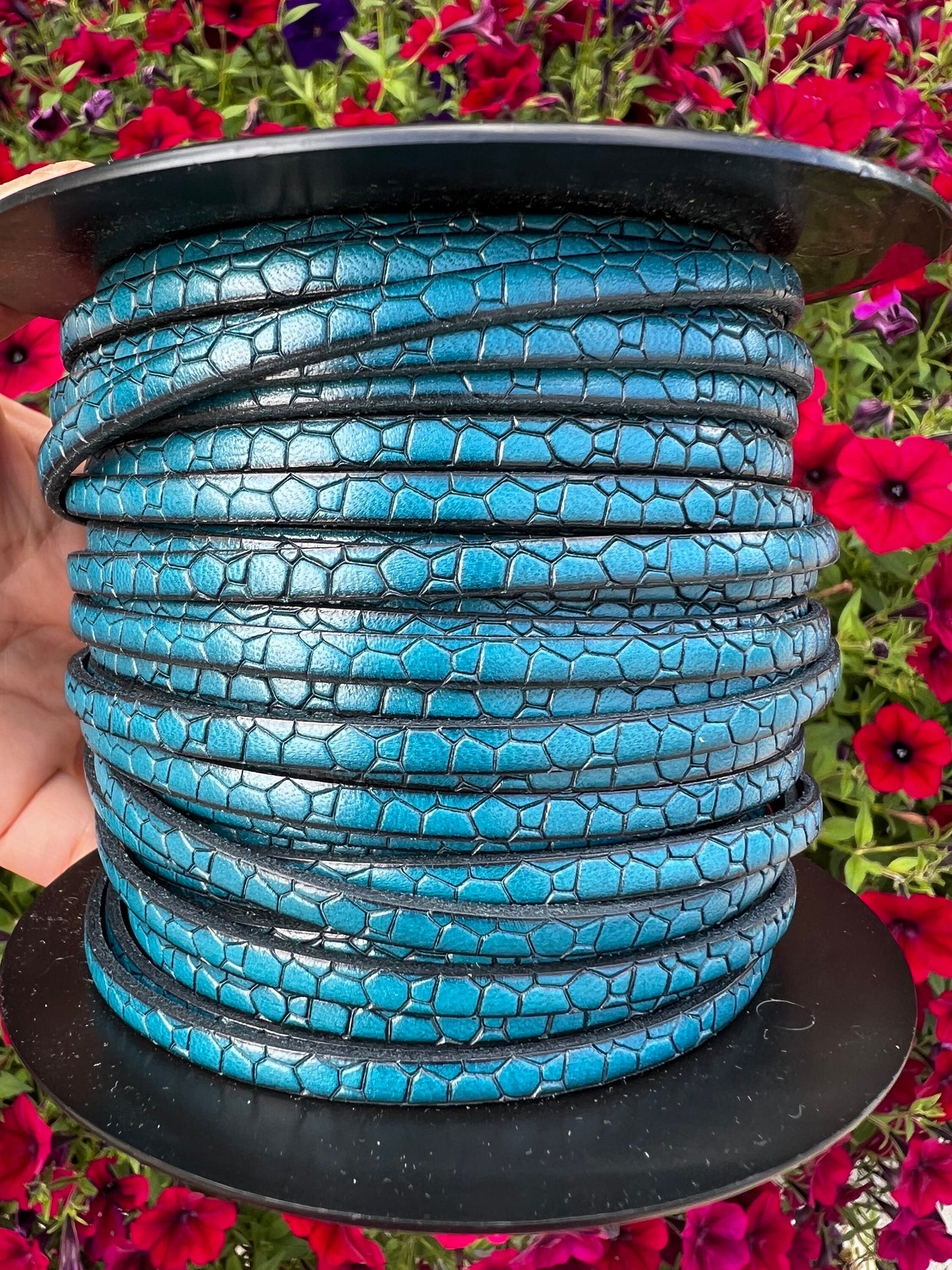 MADE in EUROPE 24" flat leather cord, alligator skin embossed 5mm leather cord, genuine leather cord (AR250/05/19)