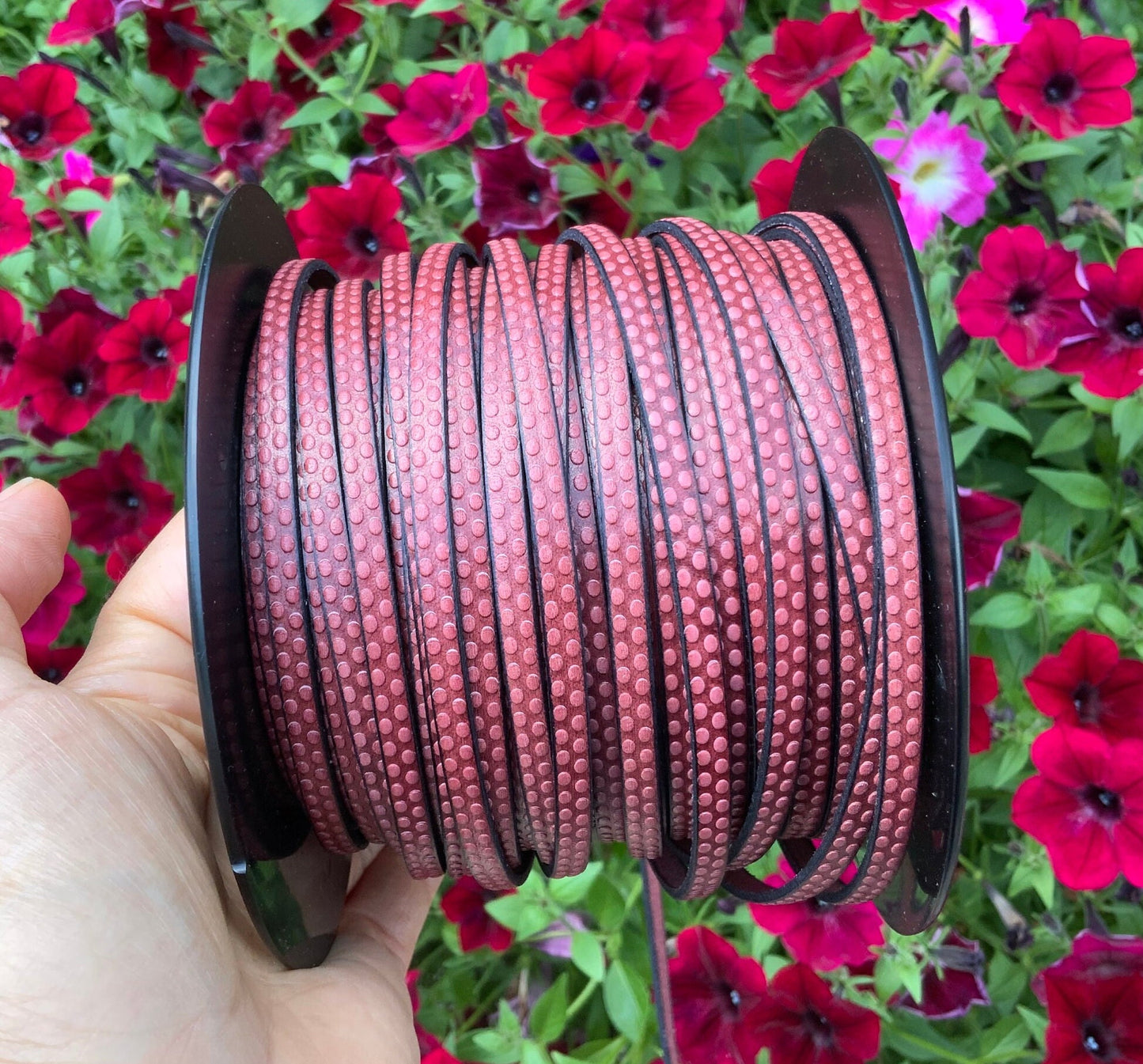 MADE in EUROPE 24'' flat 5mm embossed leather cord, 5mm flat leather cord, 5mm embossed leather cord (AR110/05/dustypink)
