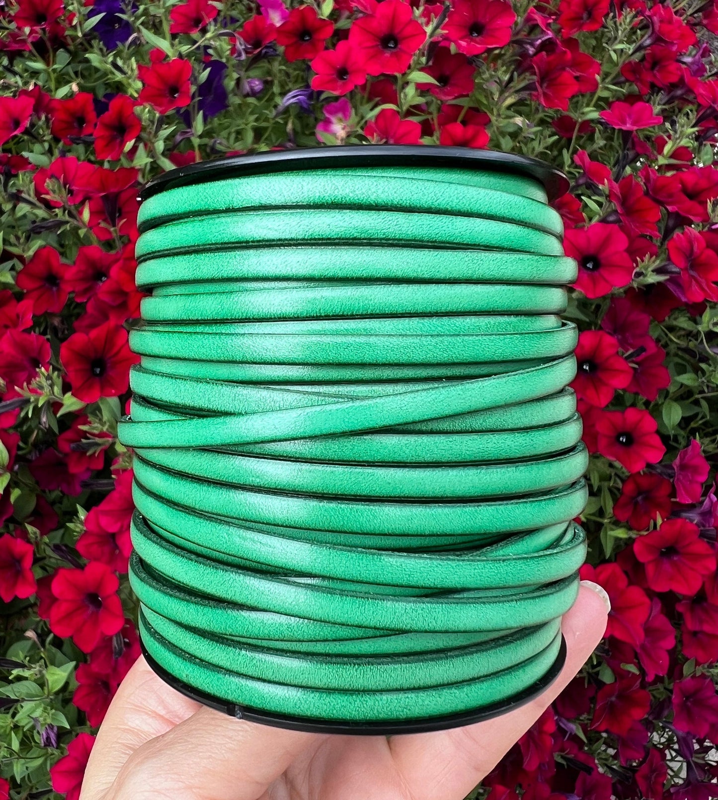 MADE in SPAIN 1 yard of 5mm green leather cord, 5x2mm flat leather cord (AR100/05HIERBA)