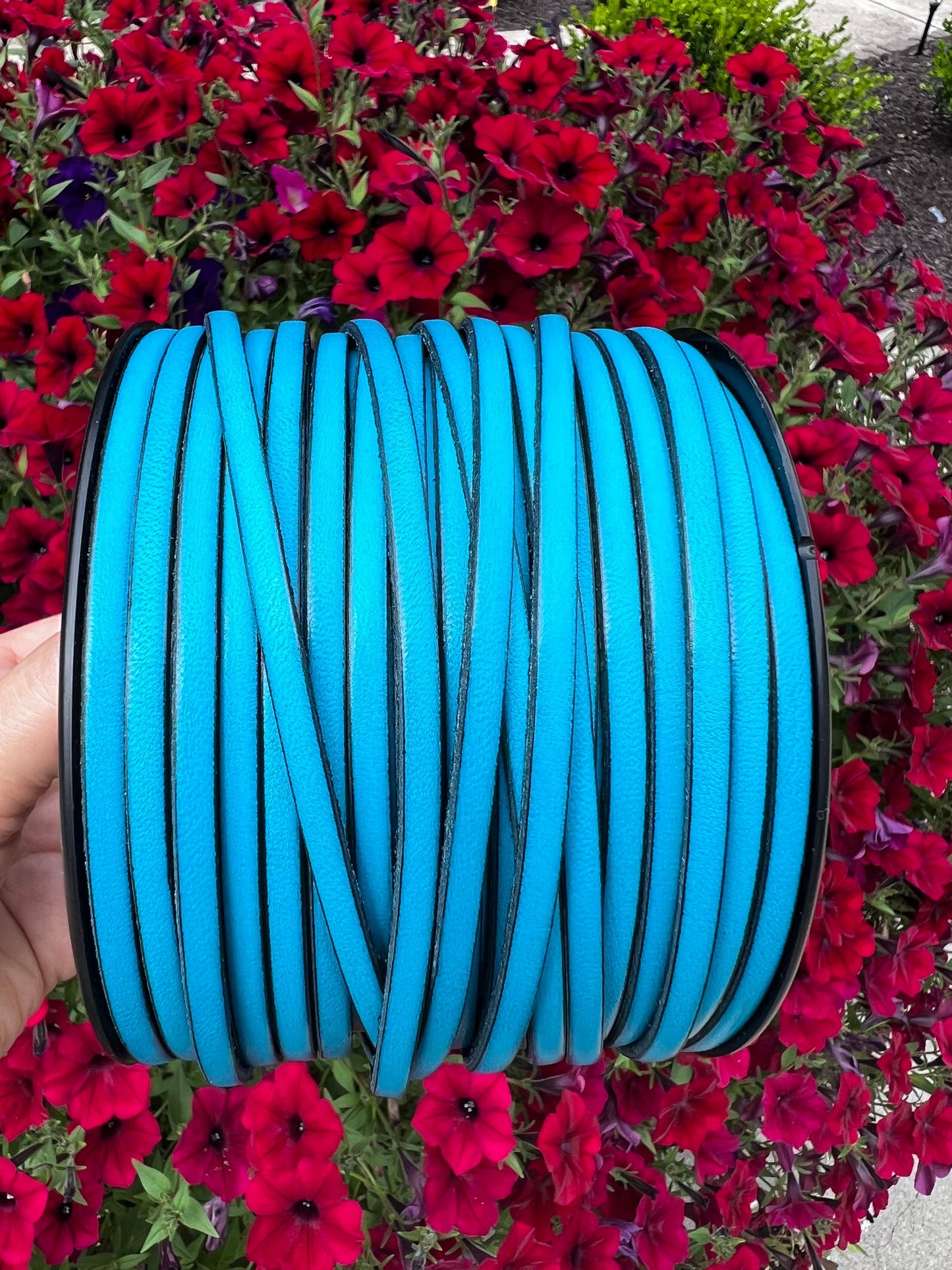 MADE in EUROPE 1 yard of 5mm flat leather cord, genuine leather 5mm strip, turquoise flat leather cord (AR100/05/18)