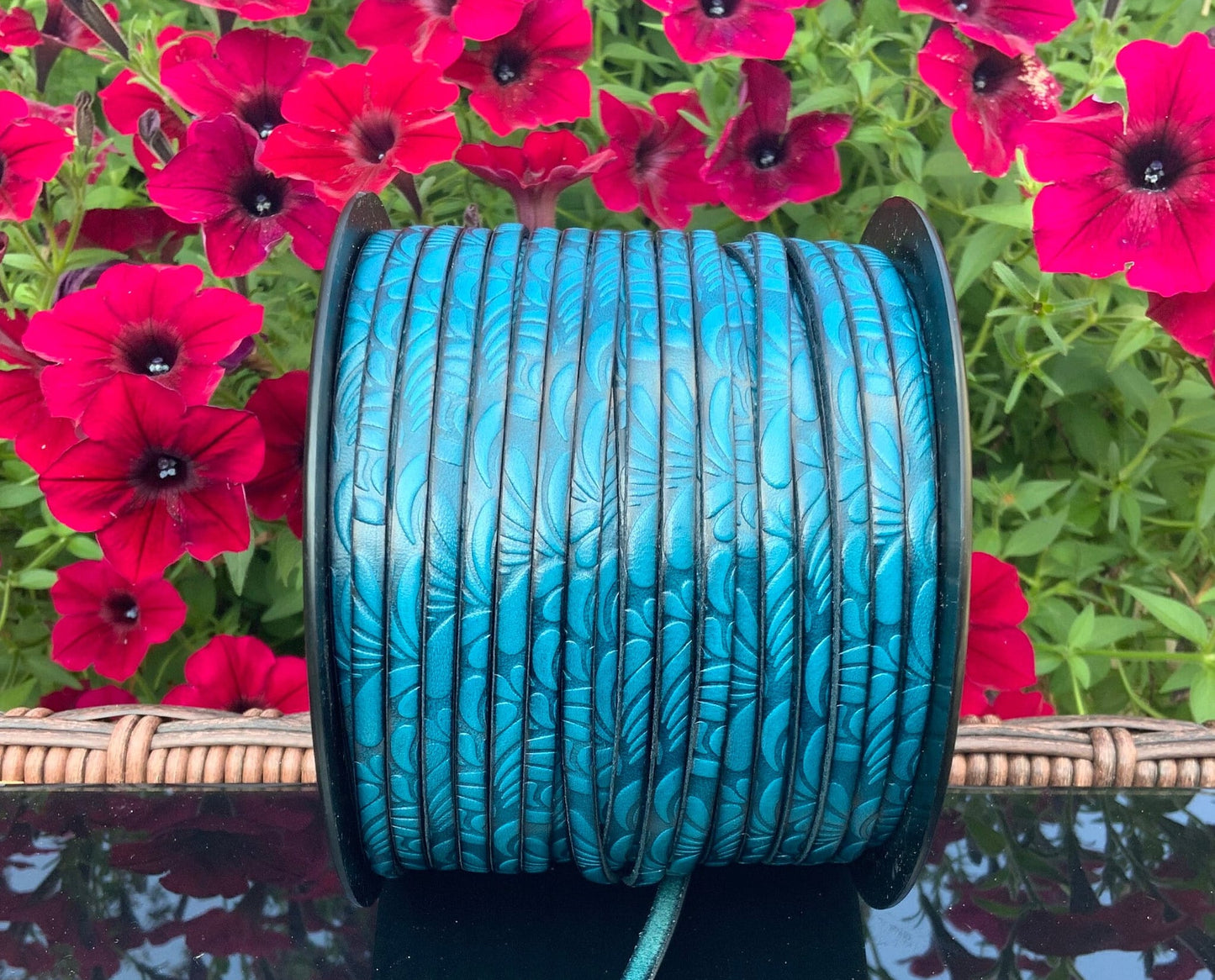 MADE in EUROPE 24'' flat 5mm floral engraved leather cord, 5mm flat leather cord, 5mm embossed leather cord(AR150/05/19)