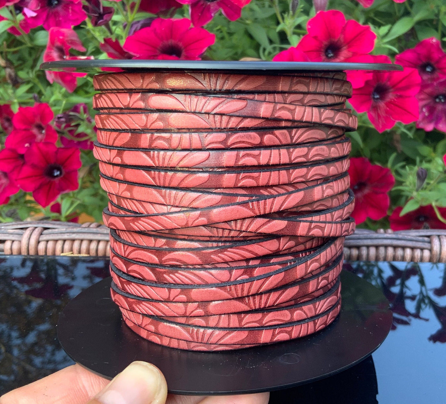 MADE in EUROPE 24'' engraved leather cord, 5mm and 10mm flat leather cord, flat embossed leather cord (AR150/VINO)