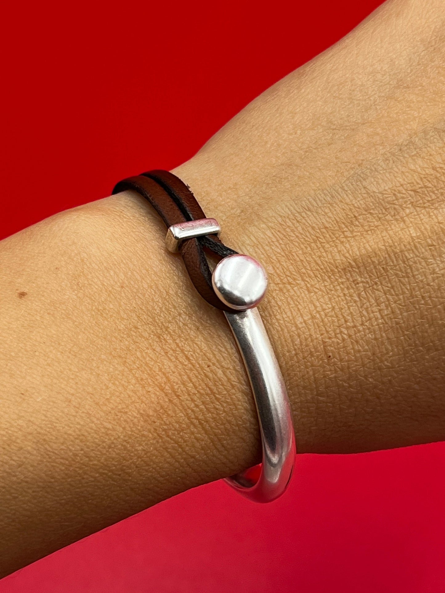 B0107>> MADE in EUROPE zamak half bracelet for 3mm flat cord, silver half bracelet qty 1set