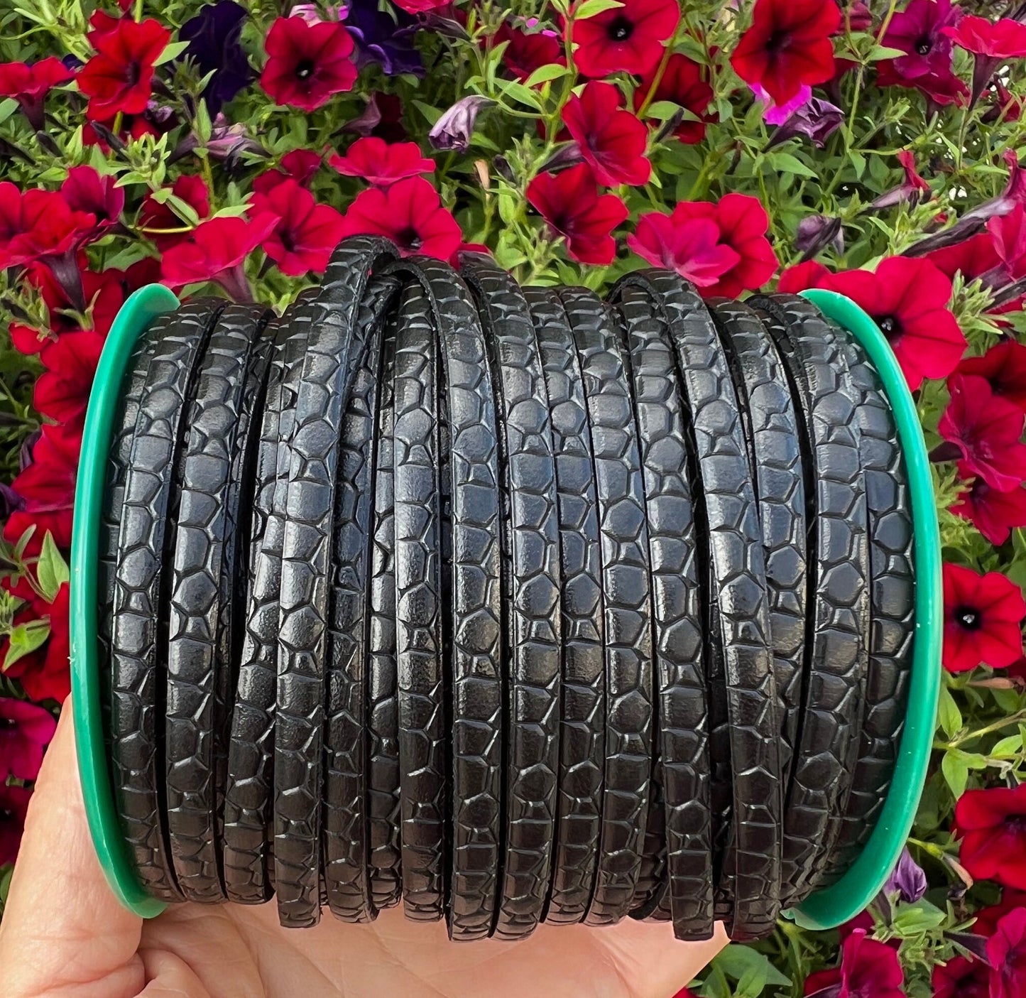 MADE in EUROPE 24'' 5mm alligator skin embossed leather cord, 5mm black leather cord, 5mm embossed leather cord (AR250/05/34)