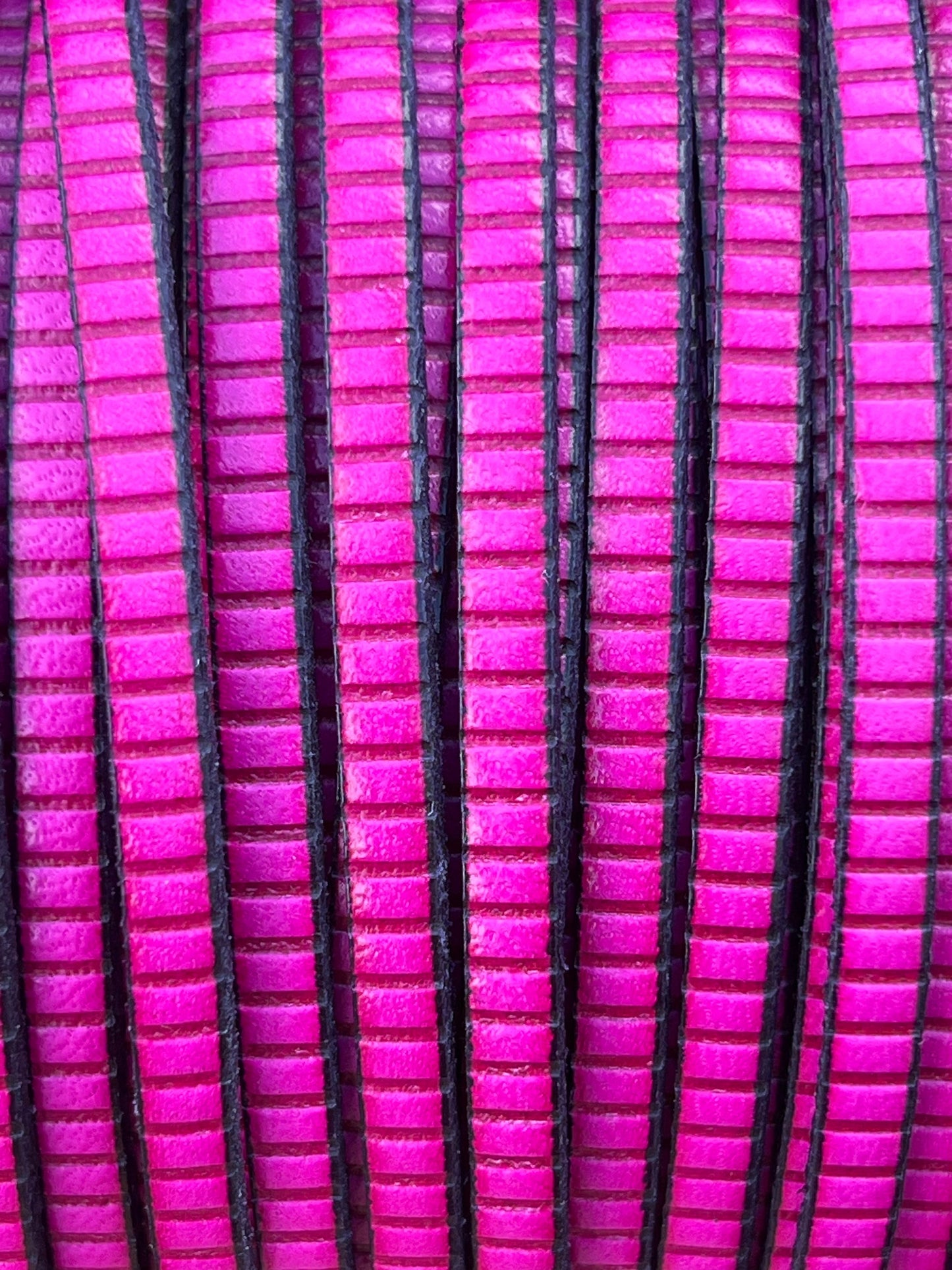 MADE in EUROPE 24'' flat 5mm lines engraved hot pink leather cord, 5mm flat leather cord, 5mm embossed leather cord(AR270/05/25)