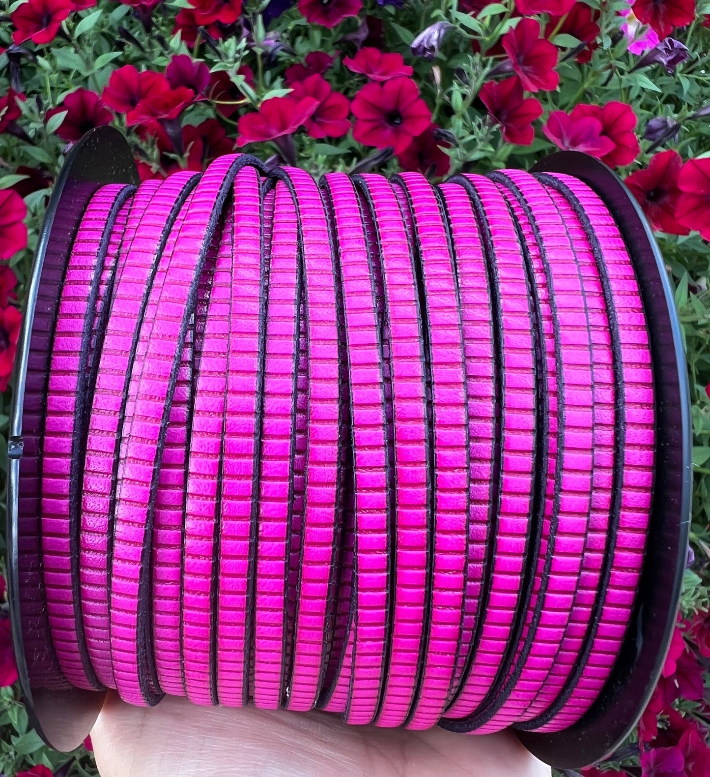 MADE in EUROPE 24'' flat 5mm lines engraved hot pink leather cord, 5mm flat leather cord, 5mm embossed leather cord(AR270/05/25)