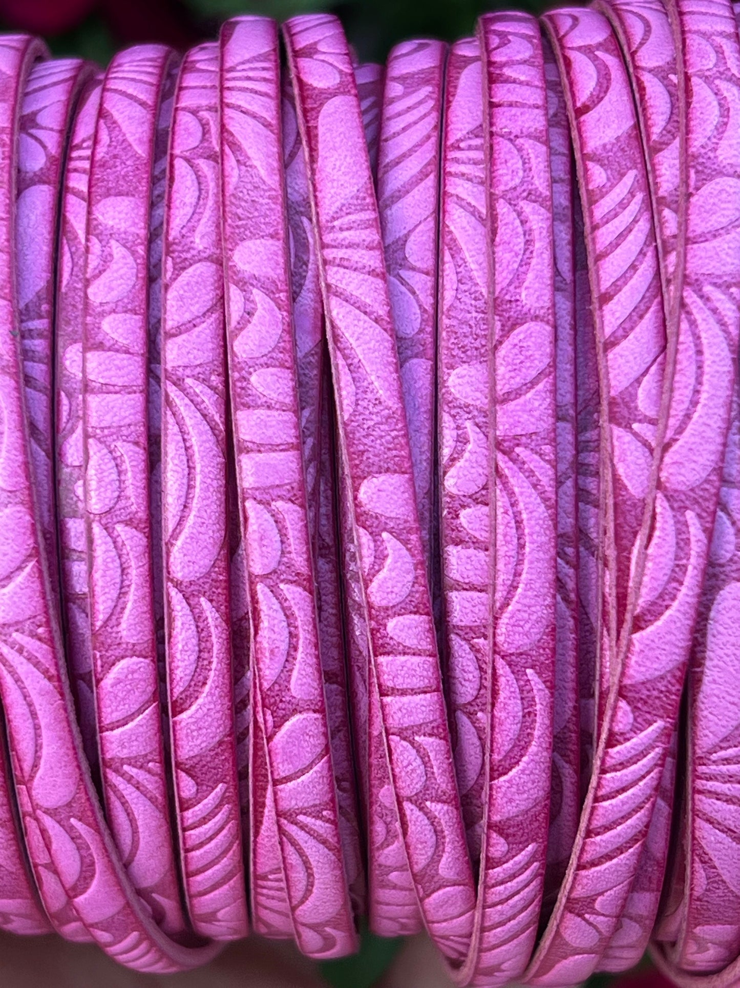 MADE in EUROPE 24'' flat 5mm embossed leather cord, 5mm flat pink leather cord, 5mm embossed leather cord (AR150/05/36)