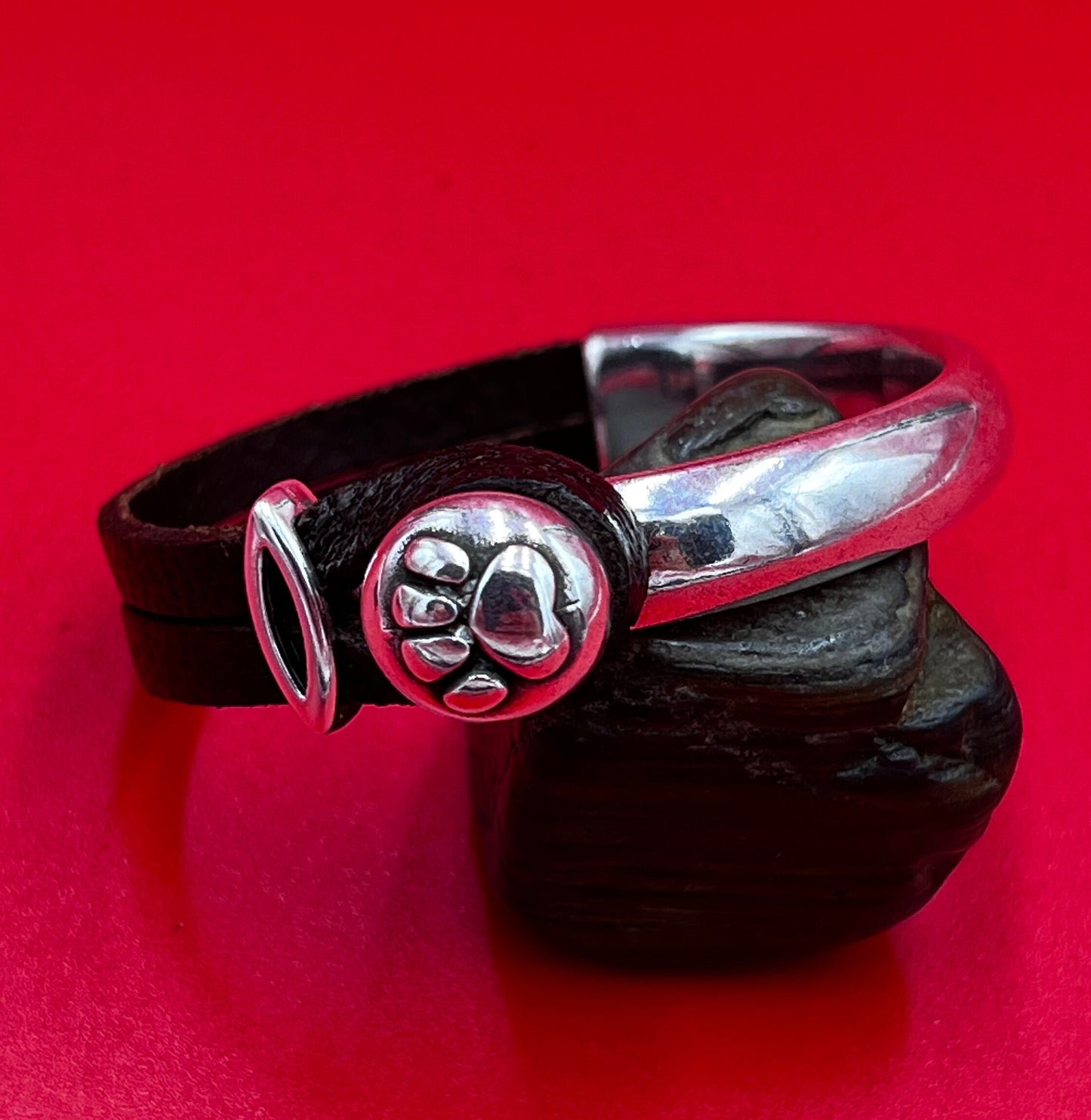 B0104>> MADE in EUROPE zamak paw print button half bracelet+ slider, silver half bracelet, zamak half cuff, Qty1
