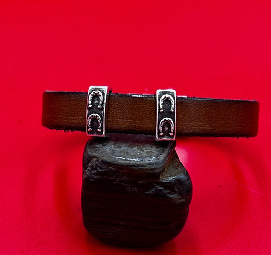 FS0632>>MADE in EUROPE 2 slider bars, 10mm  flat cord sliders with embossed horseshoe, Qty2