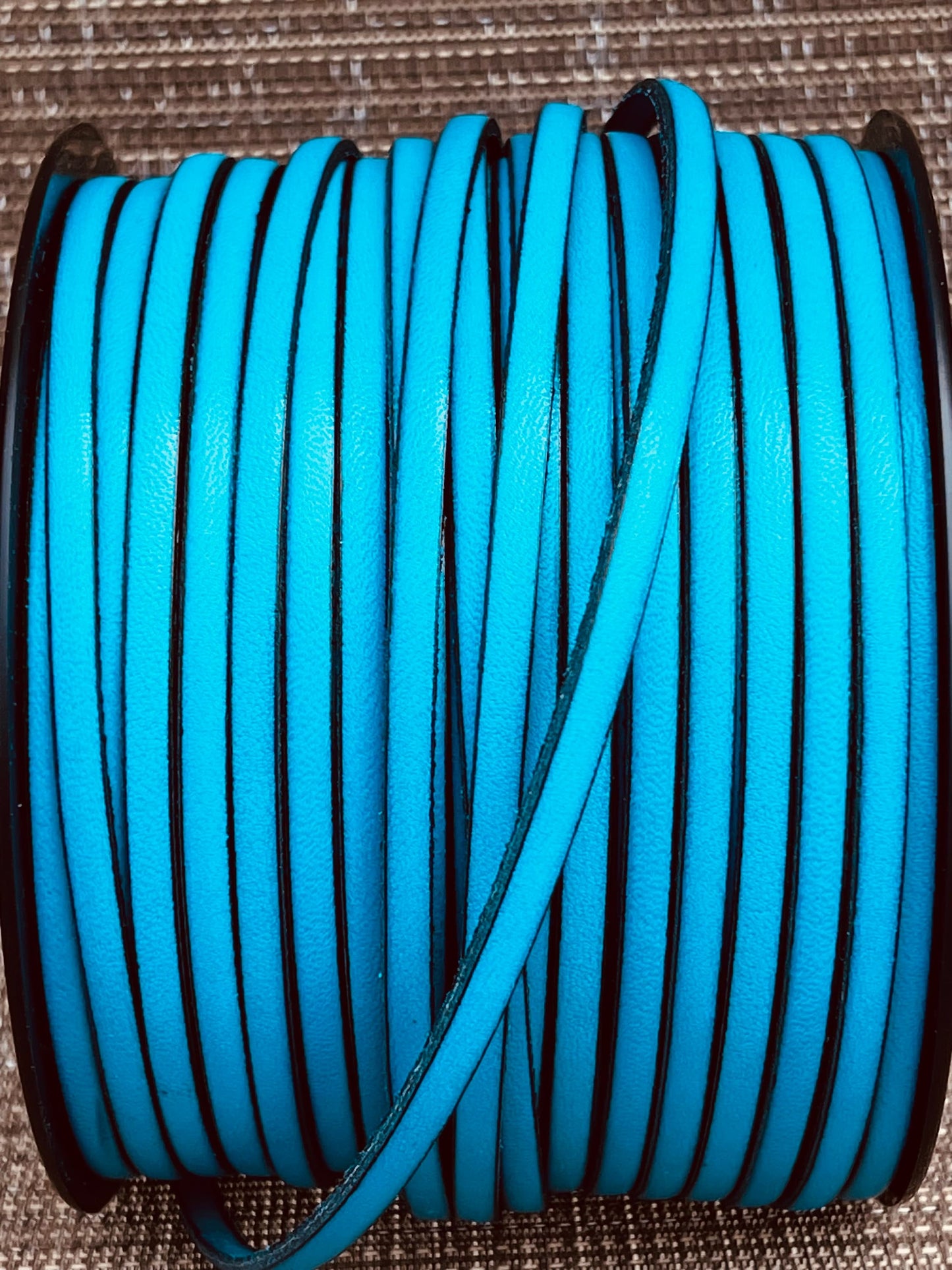 MADE in EUROPE 1 yard of 5mm flat leather cord, genuine leather 5mm strip, turquoise flat leather cord (AR100/05/18)