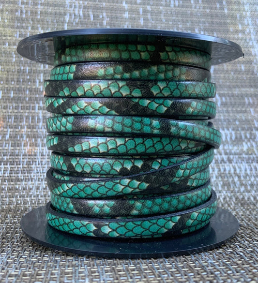 MADE in EUROPE 24'' green python printed leather cord, 5mm flat leather cord, 5mm flat leather cord (AR100/05/GRSNAKE)