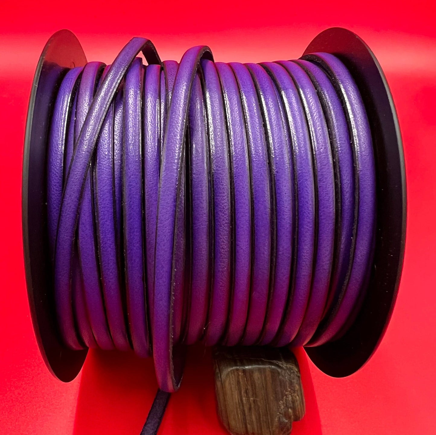 MADE in EUROPE 1 yard of 5mm flat leather cord, genuine leather 5mm strip, 5mm leather cord, flat leather cord (AR100/05/23)