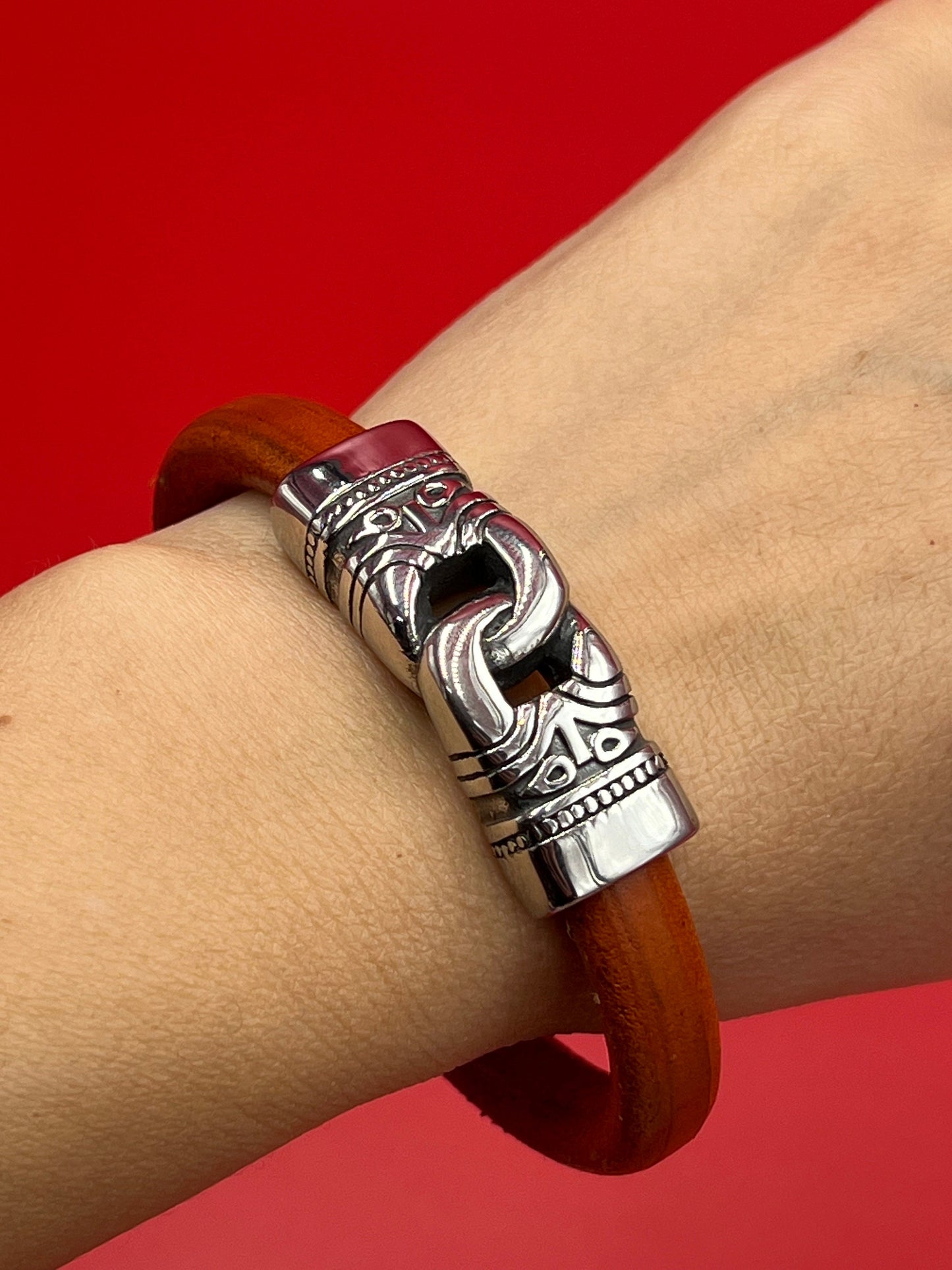C0183>>304 stainless steel connector, licorice leather cord connector  Qty1