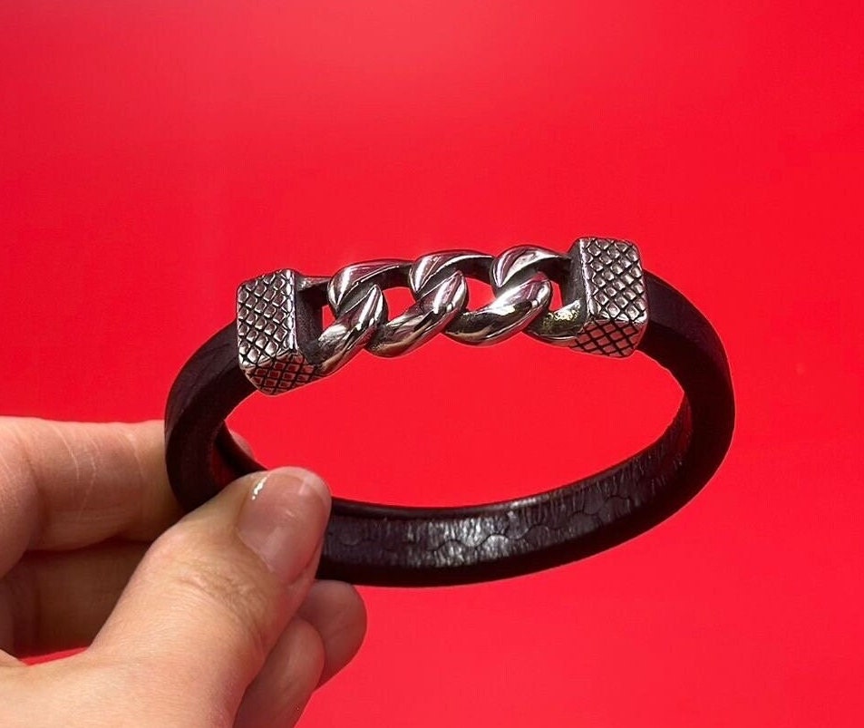 C0186>>304 stainless steel chain connector, licorice leather cord connector  Qty1