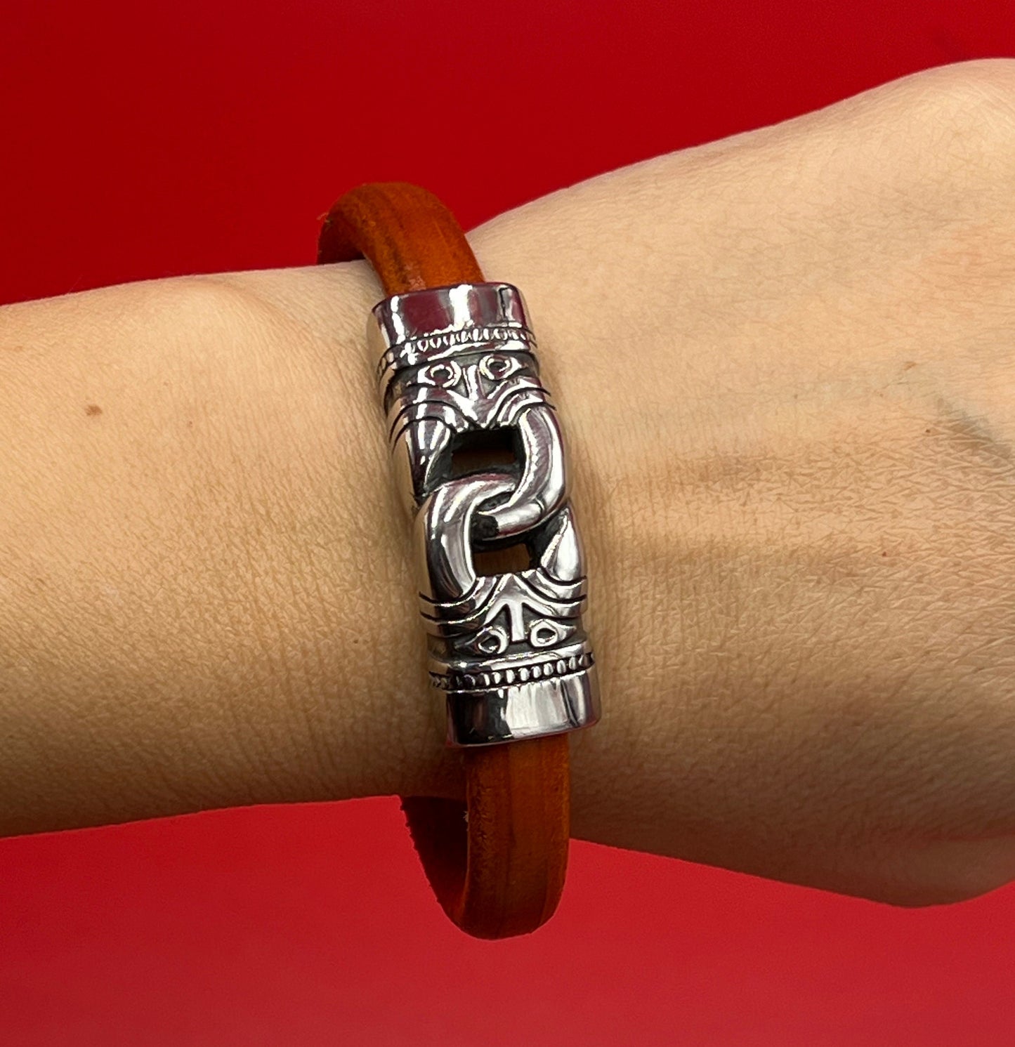 C0183>>304 stainless steel connector, licorice leather cord connector  Qty1