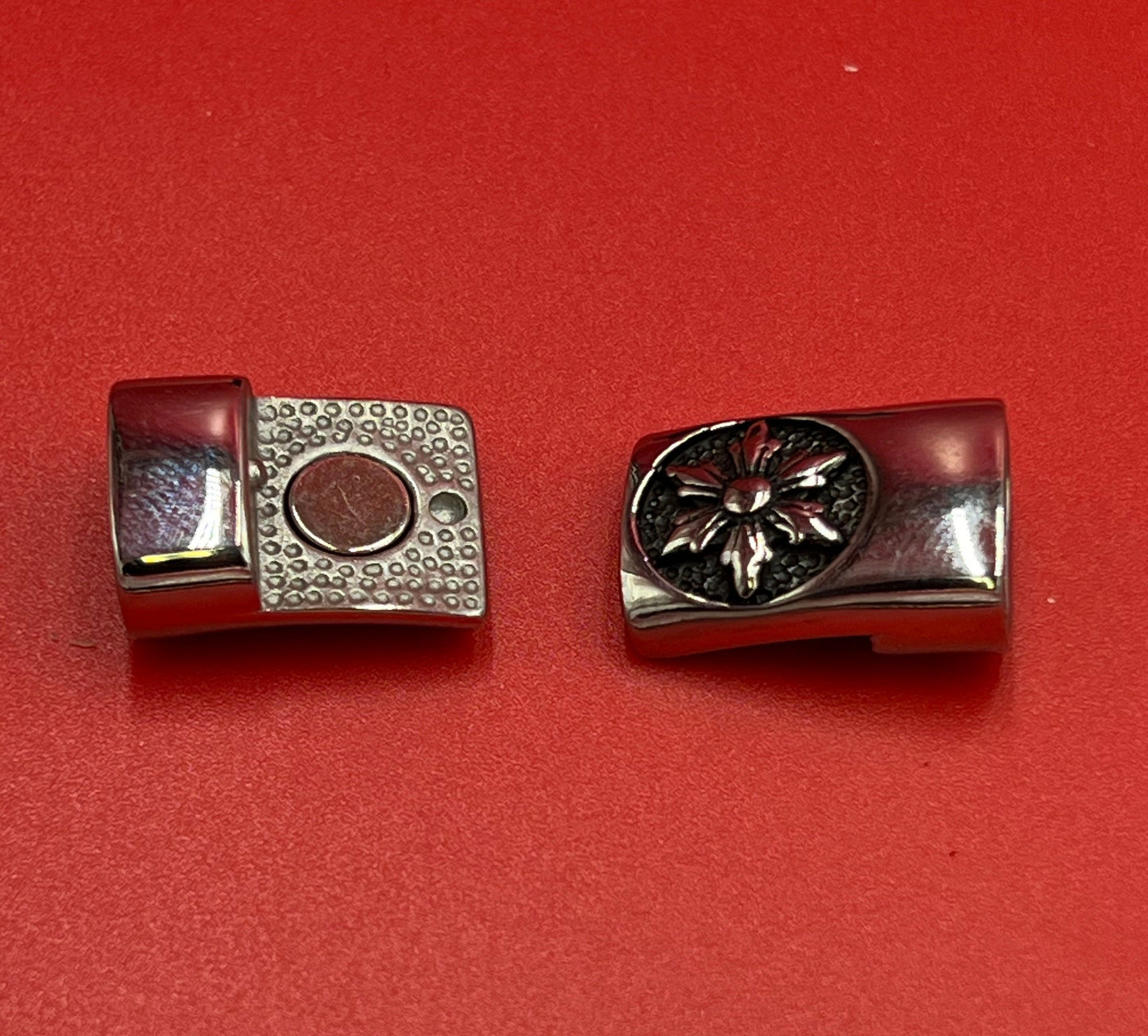 LC0037>> 304 Stainless steel Fleur de Lis clasp, licorice cord clasp, Stainless steel clasp for 12x6mm licorice cord