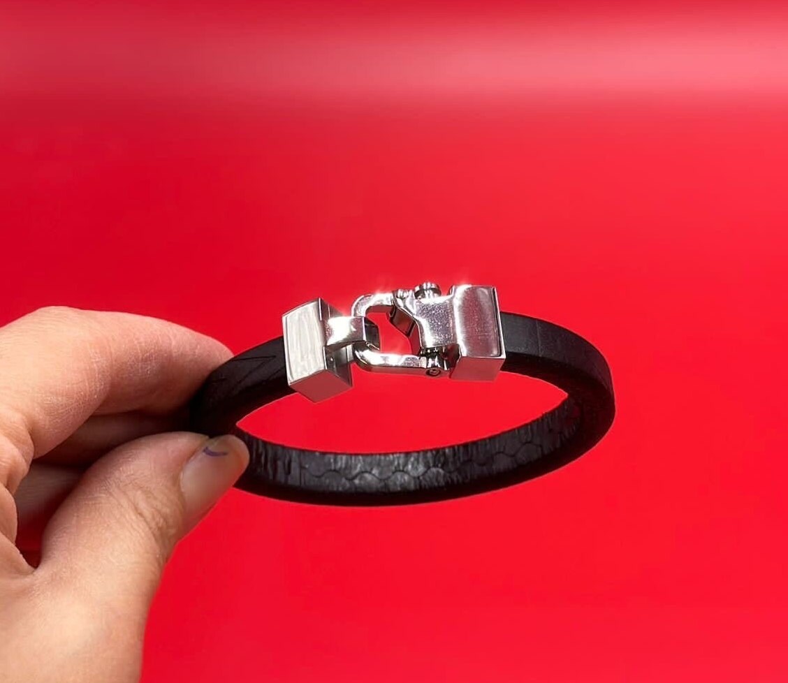 LC0042>>MADE in EUROPE 304 stainless steel clasp for 12x6mm cord, licorice cord  shackle clasp