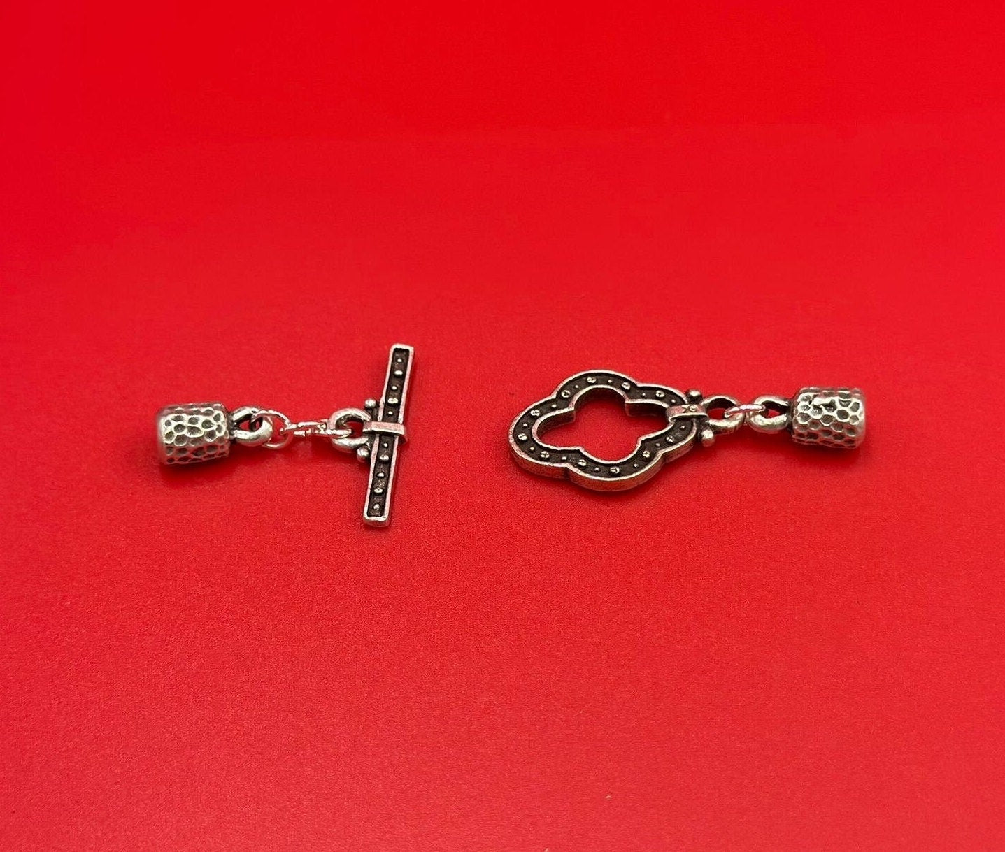 RC0230>>MADE in EUROPE 4mm round cord Guinevere toggle clasp, 4mm cord toggle clasp Qty1