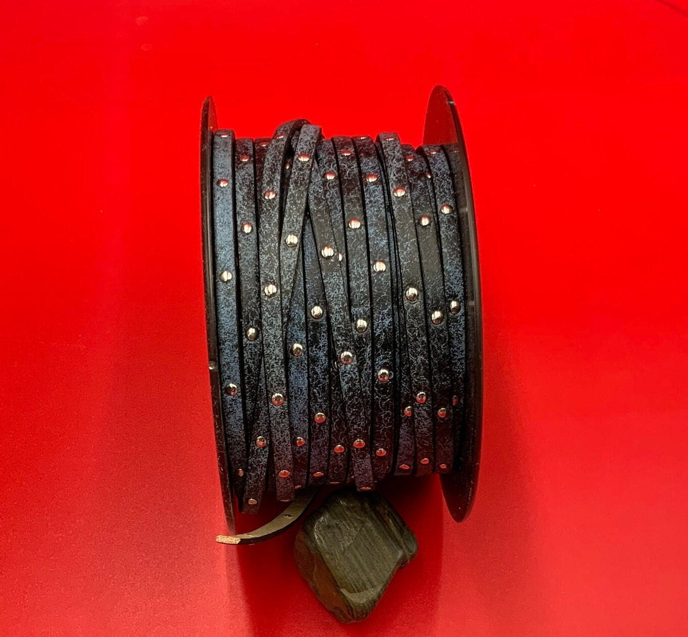 MADE in EUROPE 24'' flat 5mm leather cord with rivets, 5mm flat leather cord, 5mm leather cord