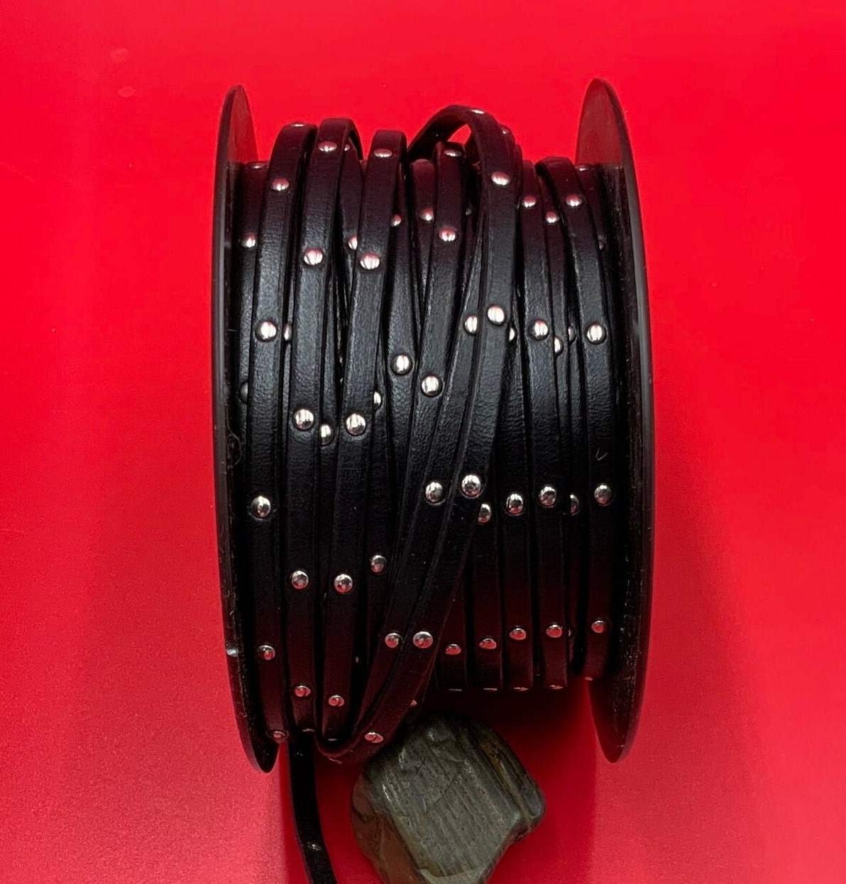 MADE in EUROPE 24'' flat 5mm leather cord with rivets, 5mm flat leather cord, 5mm leather cord