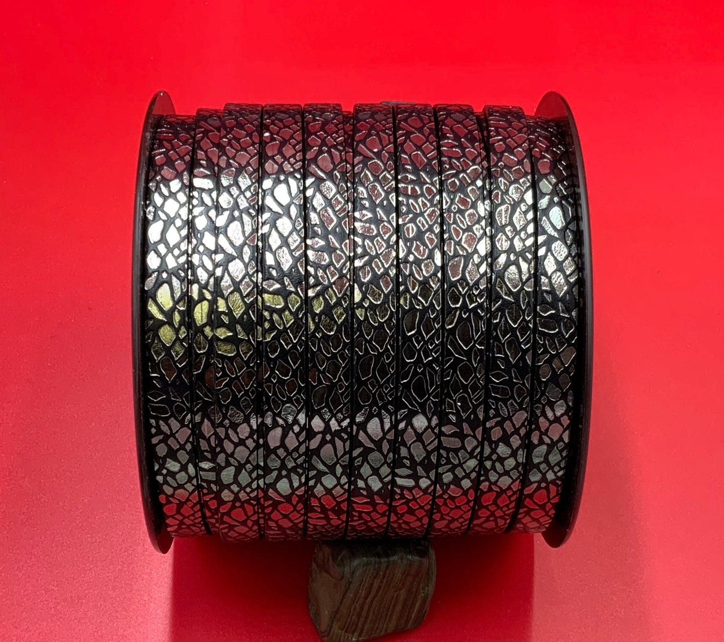 MADE in EUROPE 24'' giraffe engraved leather cord, 10mm flat leather cord, flat embossed leather cord