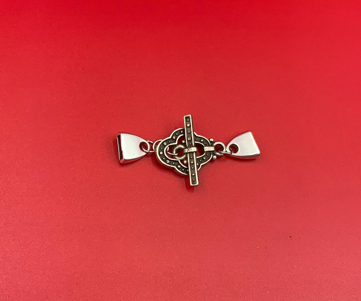 FC0320>>MADE in EUROPE Zamak toggle clasp for flat leather cord, Guinevere gold, silver or copper finished toggle clasp Qty1
