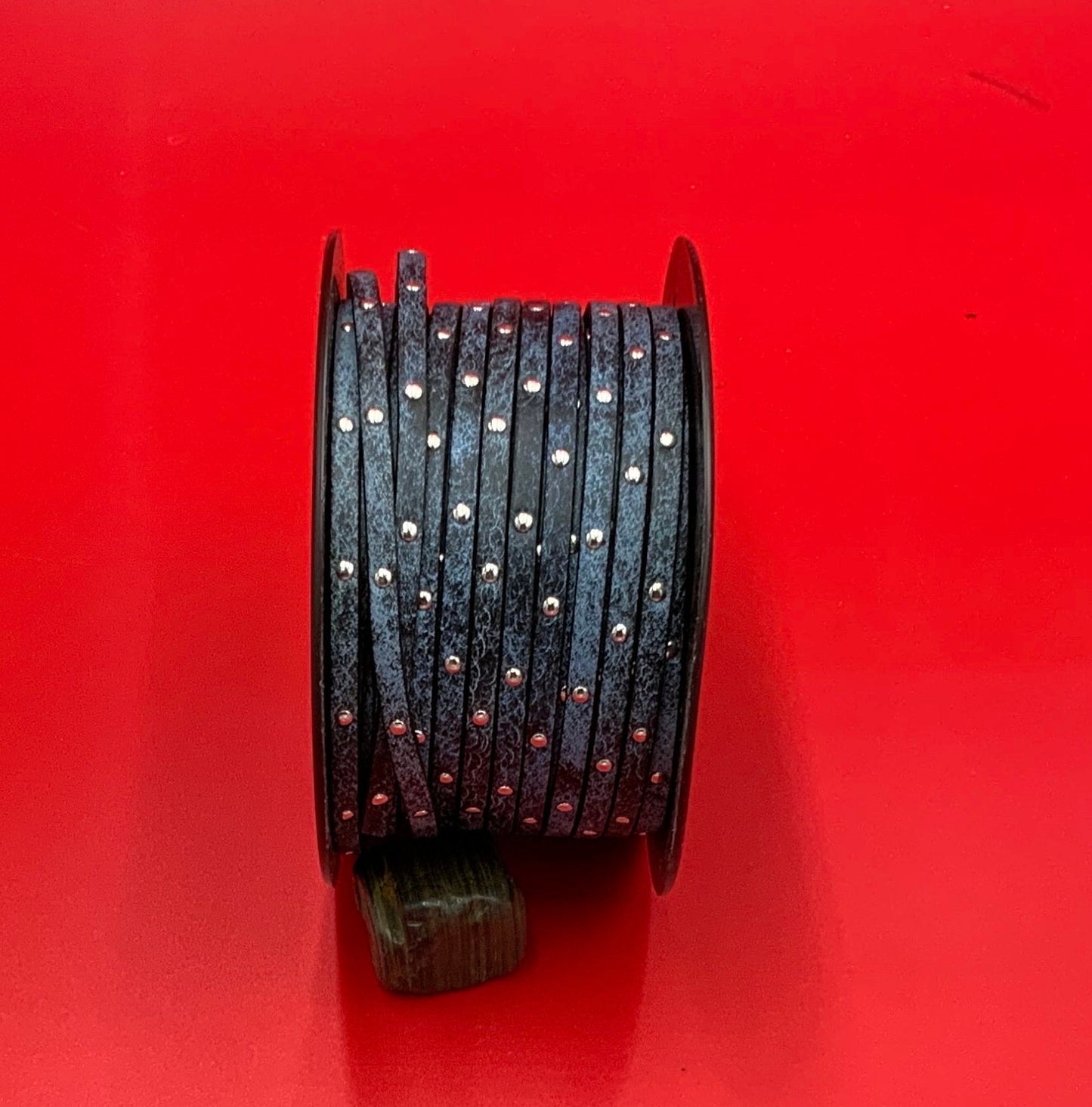 MADE in EUROPE 24'' flat 5mm leather cord with rivets, 5mm flat leather cord, 5mm leather cord