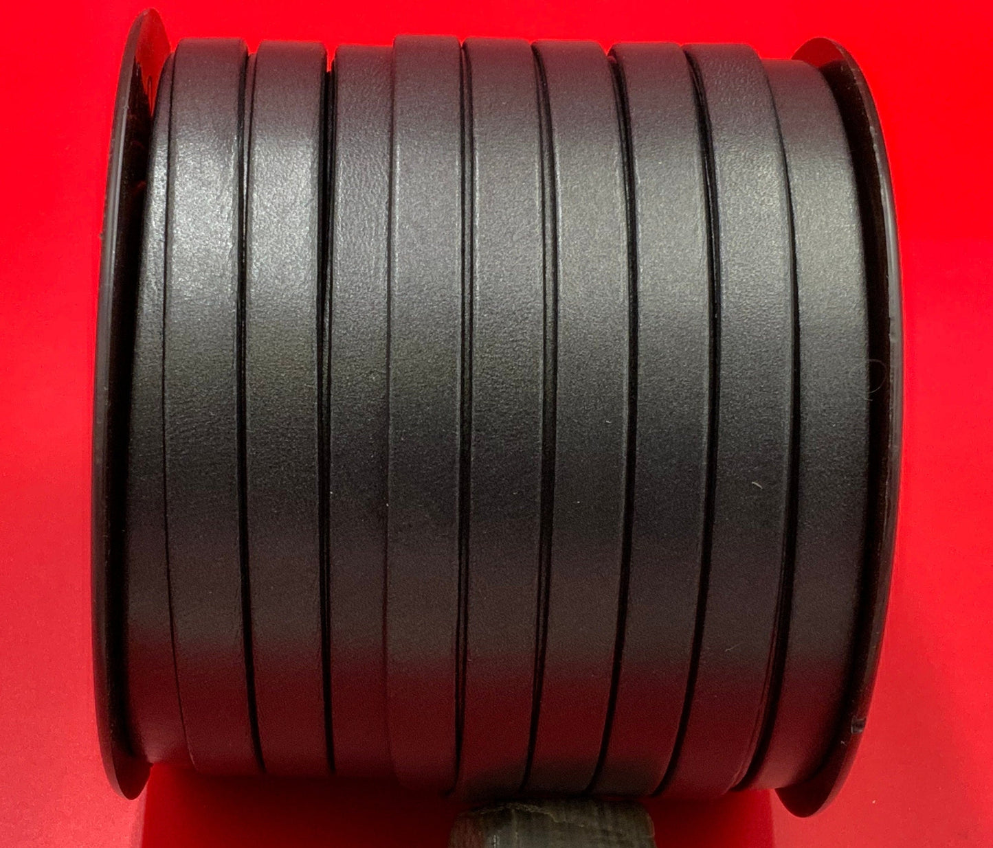 MADE IN SPAIN 24" 10mm flat leather cord, 10mm old silver and anthracite leather cord