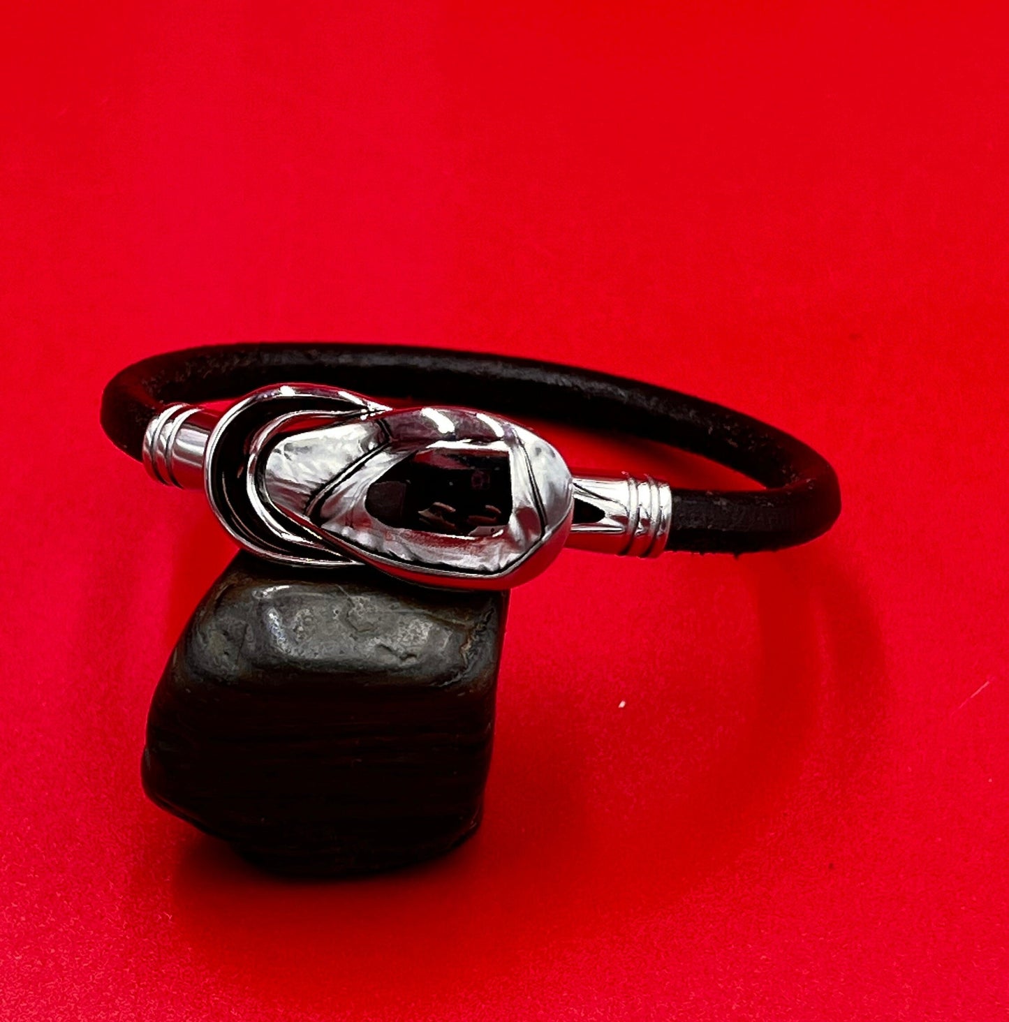 RC0233>>304 Stainless steel clasp, 5mm stainless steel clasp, 5mm cord clasp  Qty1