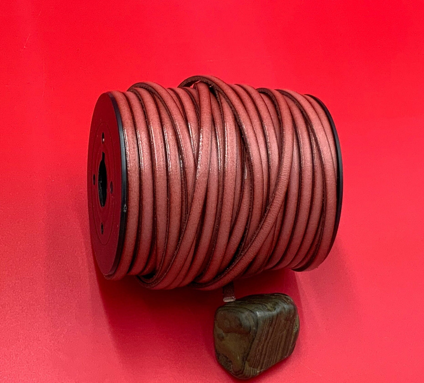 MADE in EUROPE 1 yard flat 5mm leather cord, 5mm flat leather cord, 5mm dusty pink leather cord (AR100/05/dustypink)