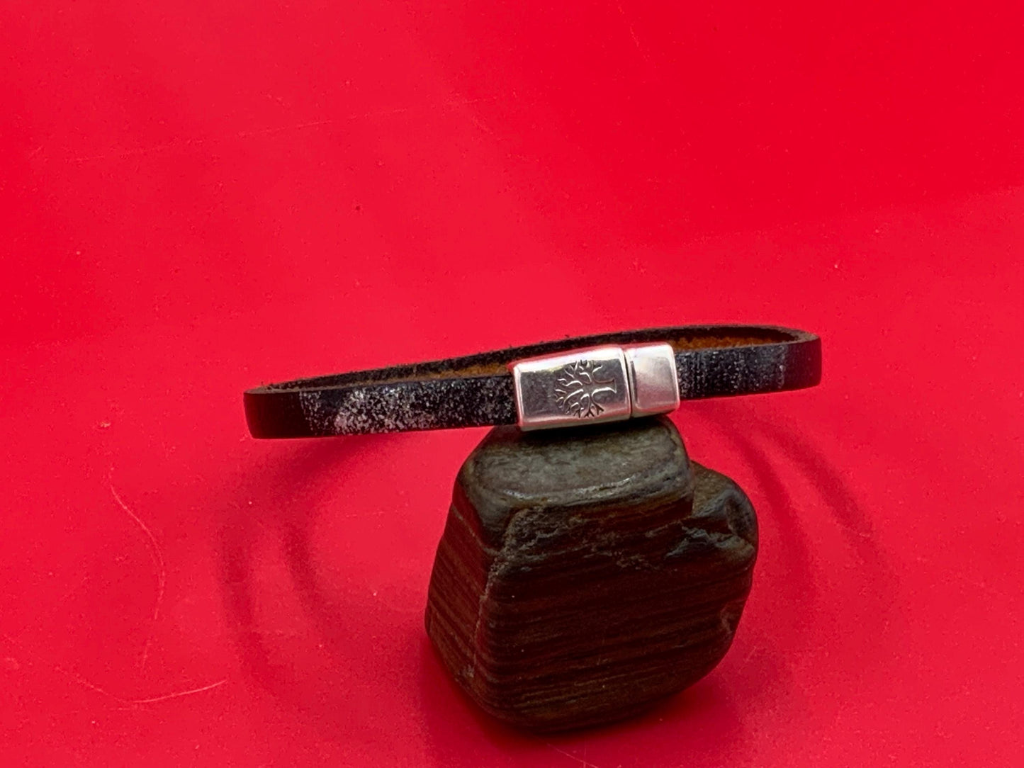 FC0375>>MADE in EUROPE 5mm cord life tree magnetic clasp, zamak magnetic clasp, 5mm flat cord magnetic clasp Qty1