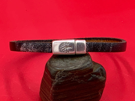 FC0375>>MADE in EUROPE 5mm cord life tree magnetic clasp, zamak magnetic clasp, 5mm flat cord magnetic clasp Qty1