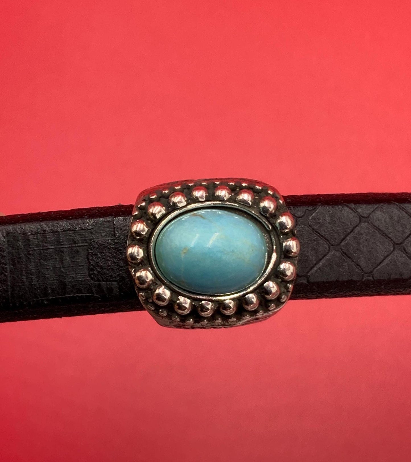 LS0105>> MADE in EUROPE licorice 2 sliders with gemstone cabochon Qty2