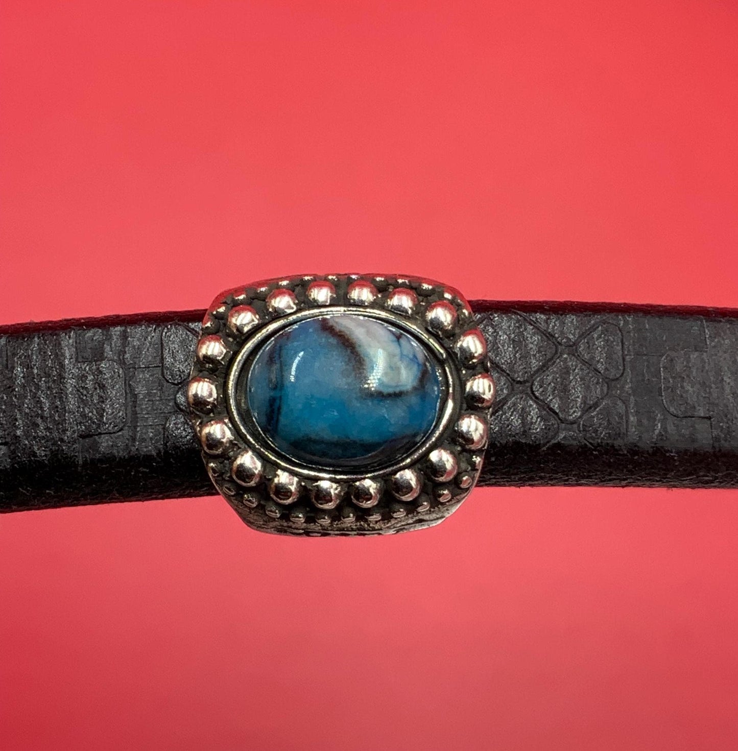 LS0105>> MADE in EUROPE licorice 2 sliders with gemstone cabochon Qty2