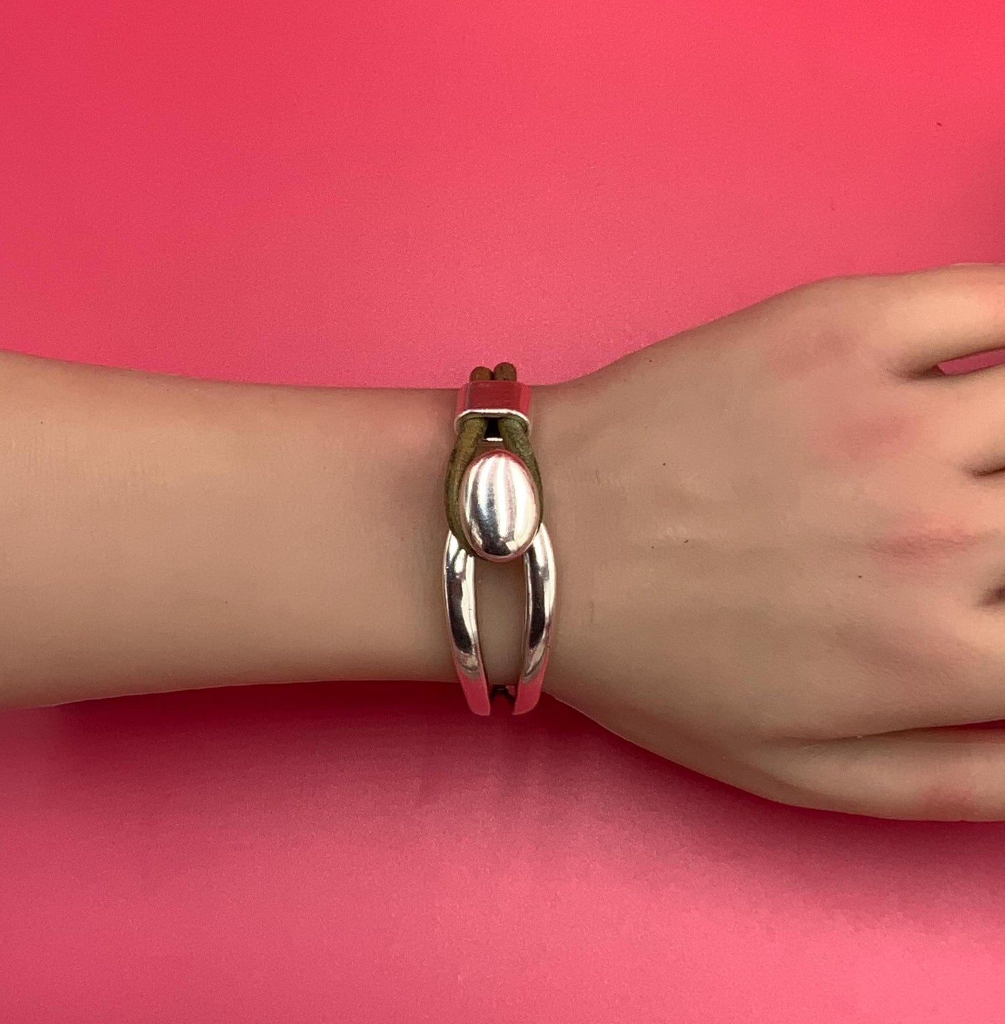 B0111>>MADE in EUROPE zamak oval button half bracelet+ slider, silver half bracelet, zamak half cuff, metal half bracelet Qty1