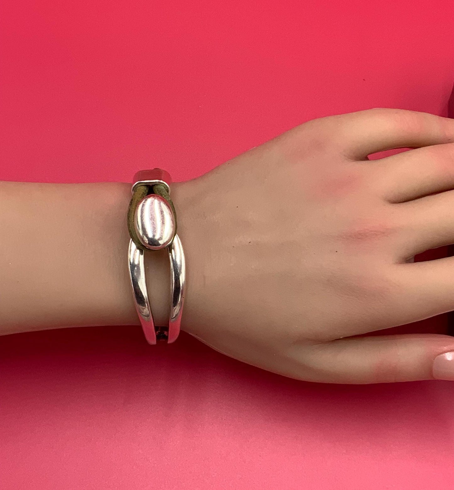 B0111>>MADE in EUROPE zamak oval button half bracelet+ slider, silver half bracelet, zamak half cuff, metal half bracelet Qty1