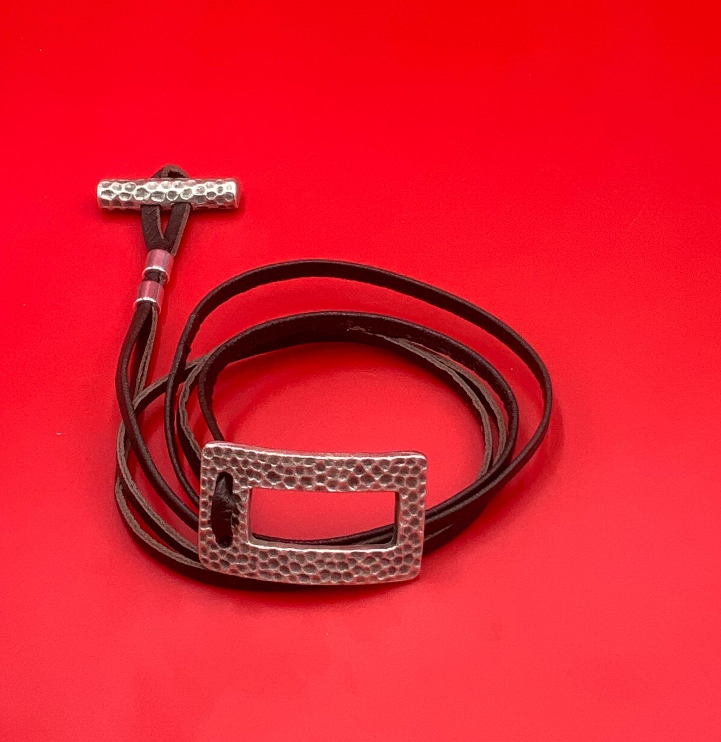 RC0248>> MADE IN EUROPE toggle clasp, hammered toggle clasp, large toggle clasp, bracelet clasp Qty1