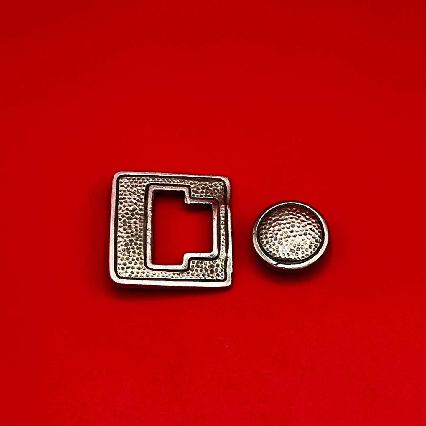 RC0011>> MADE IN EUROPE toggle clasp, button clasp, large toggle clasp  Qty 1
