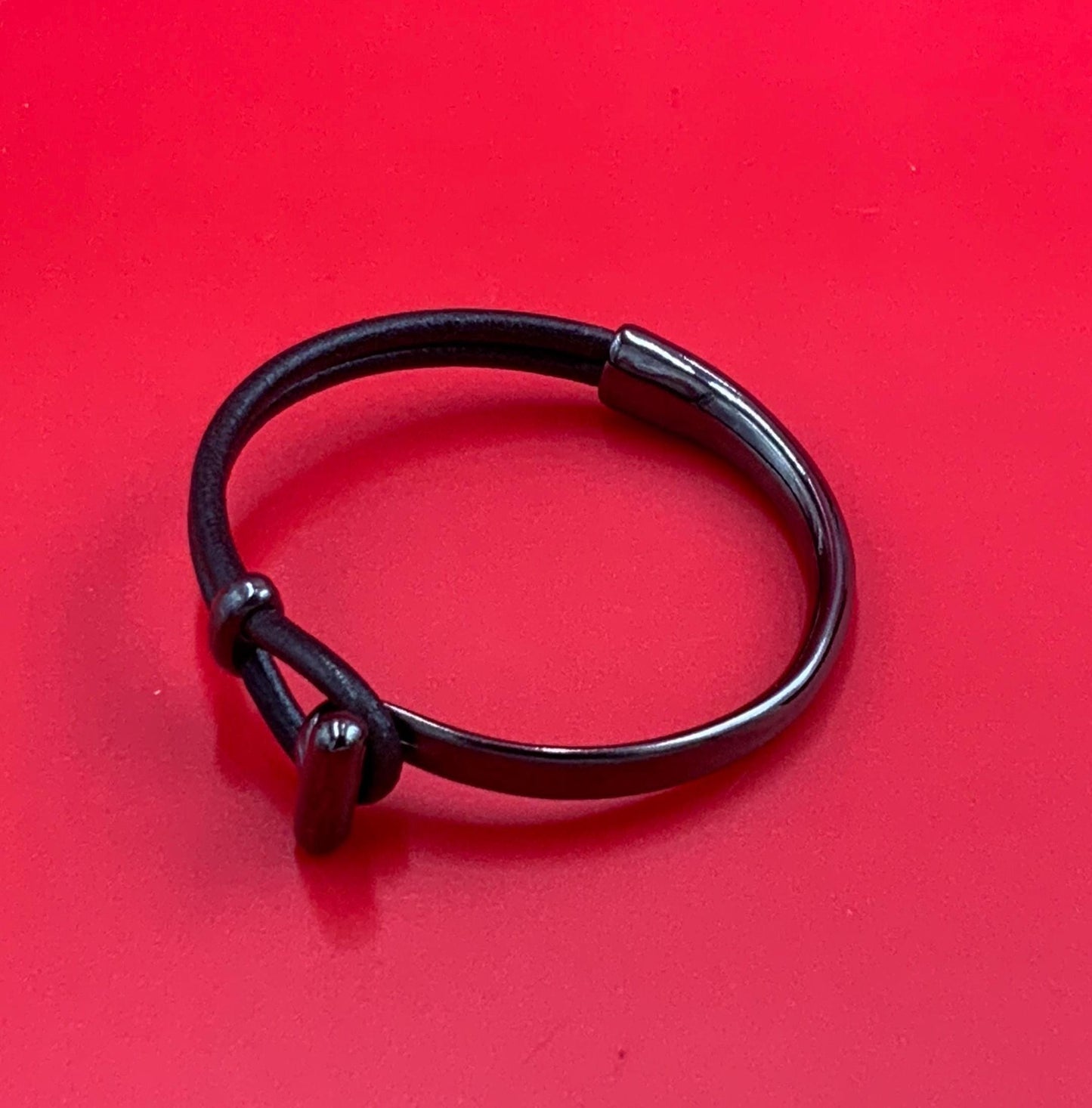 B0106>> MADE in EUROPE zamak half bracelet for 3mm round cord, silver half bracelet qty 1set