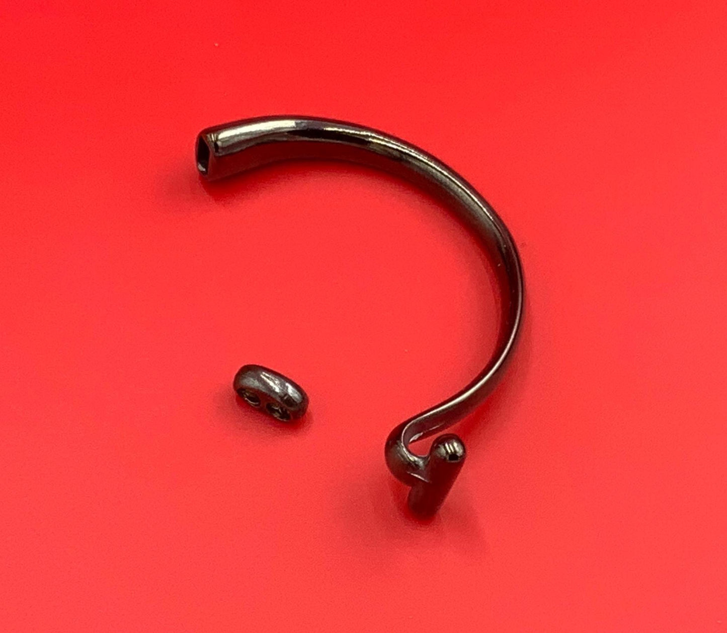 B0106>> MADE in EUROPE zamak half bracelet for 3mm round cord, silver half bracelet qty 1set